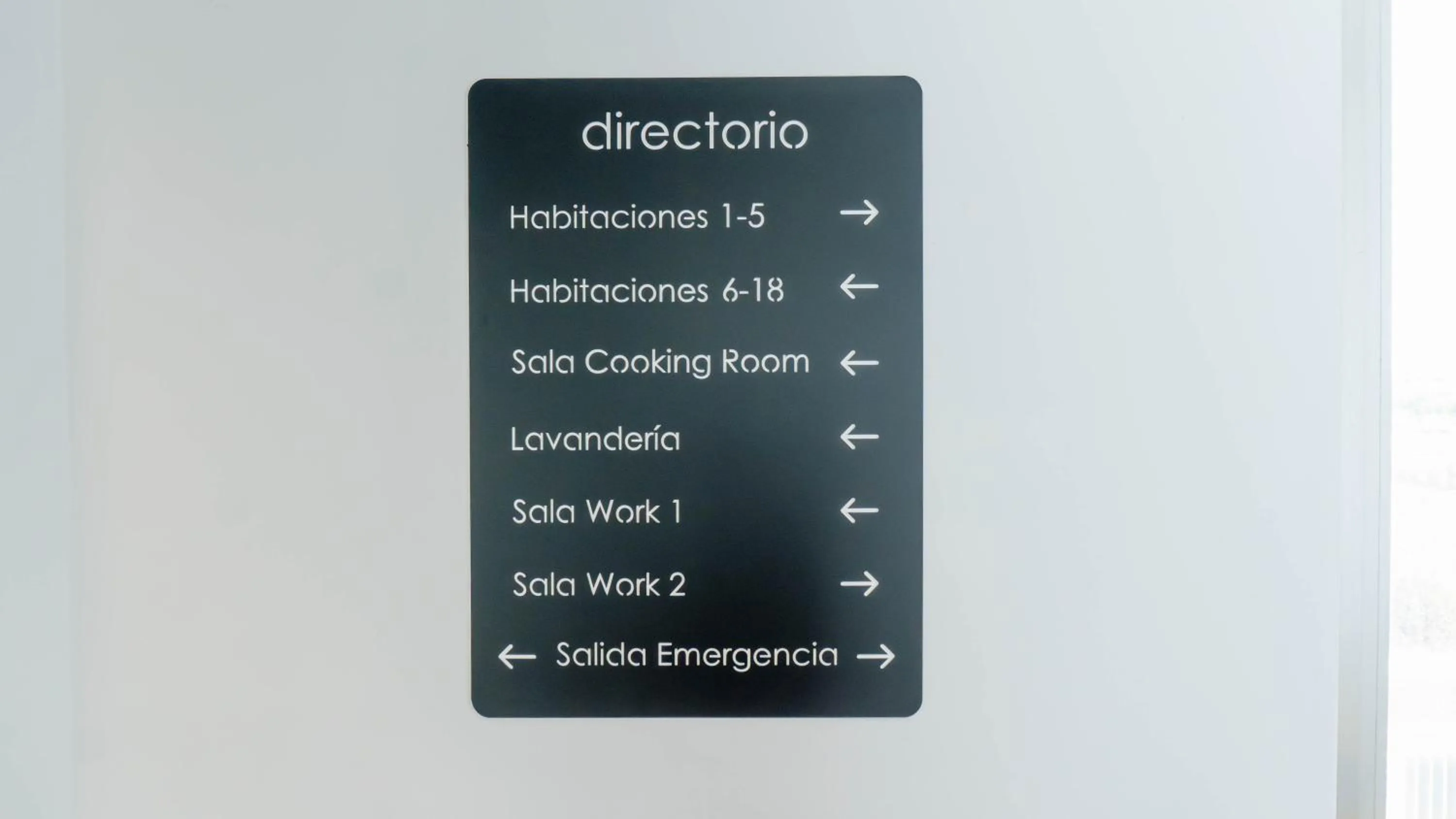 Property logo or sign in Albergue Las Salinas