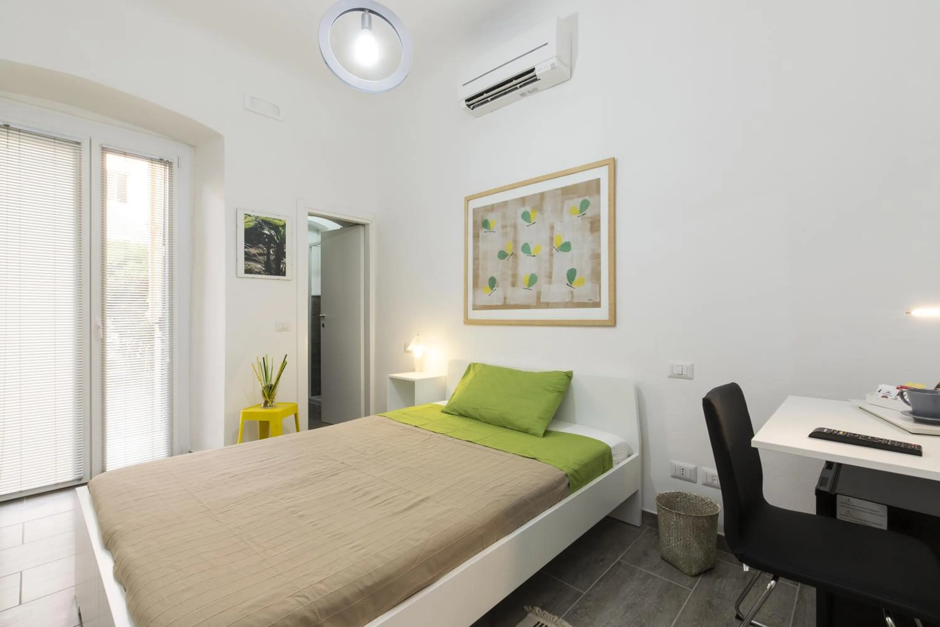 Day, Bed in Affittacamere Le Farfalle