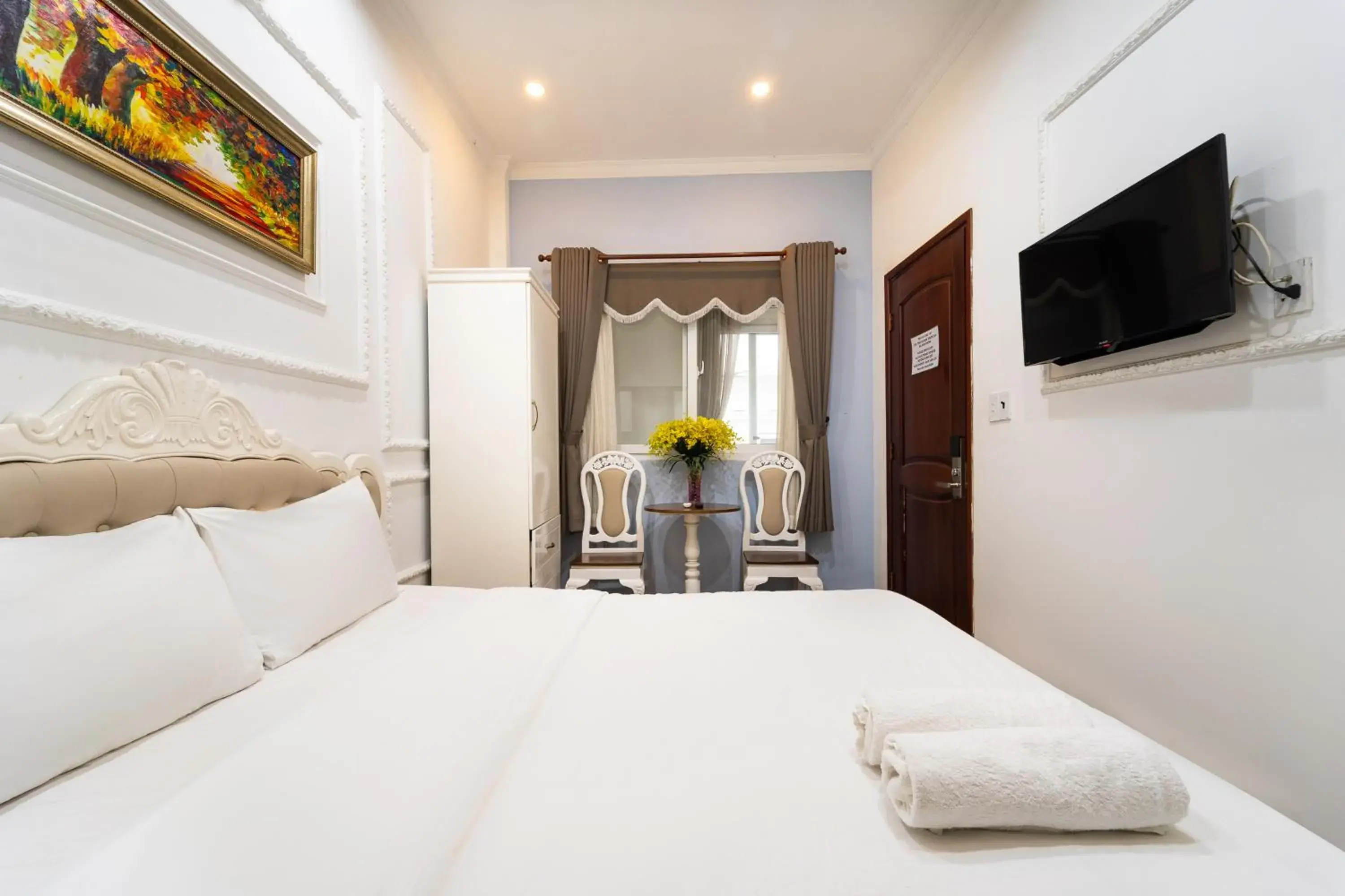 Deluxe Double Room in StayX Saigon Center Deluxe Double Room in StayX Saigon Center