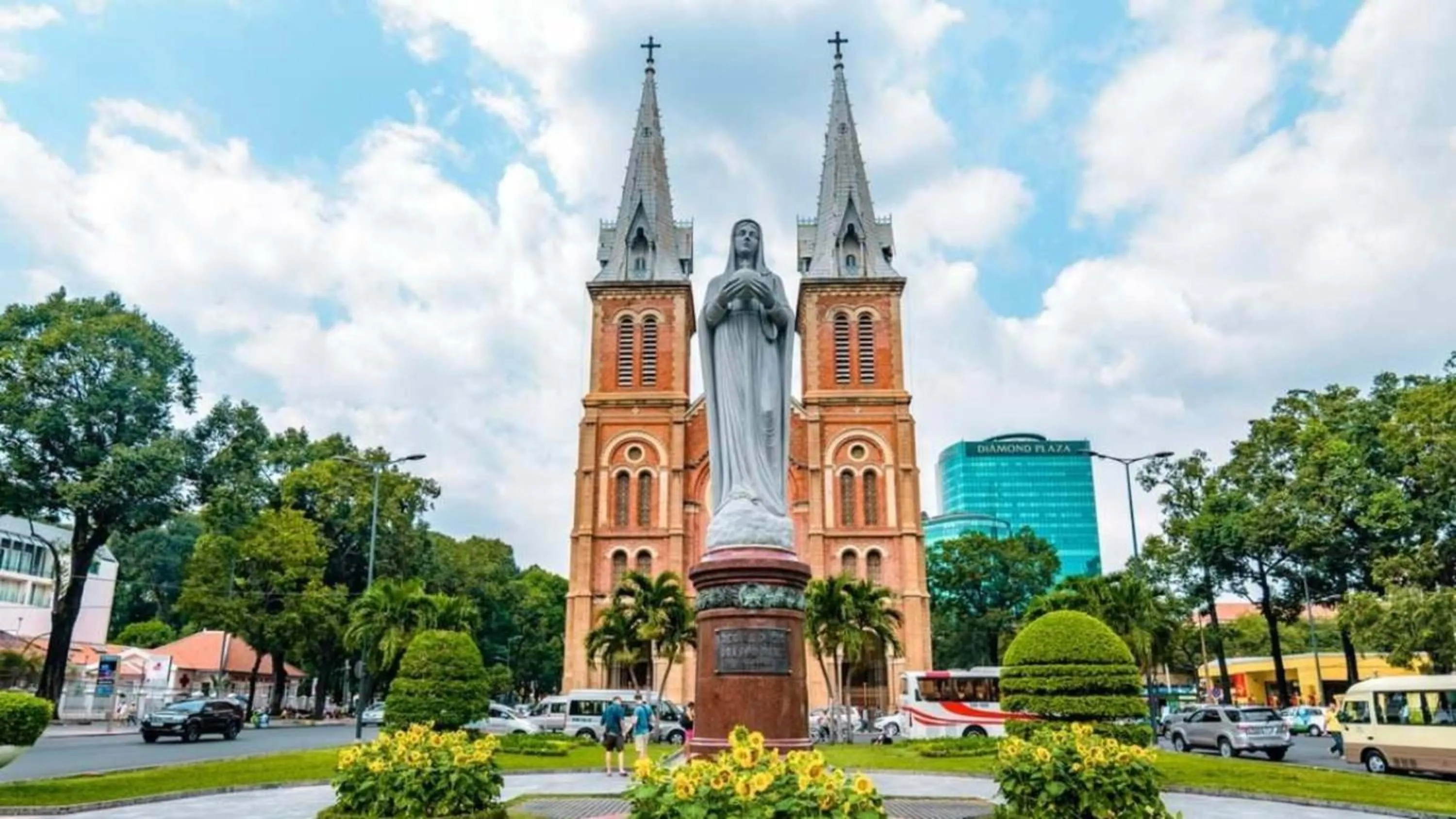 Nearby landmark in StayX Saigon Center