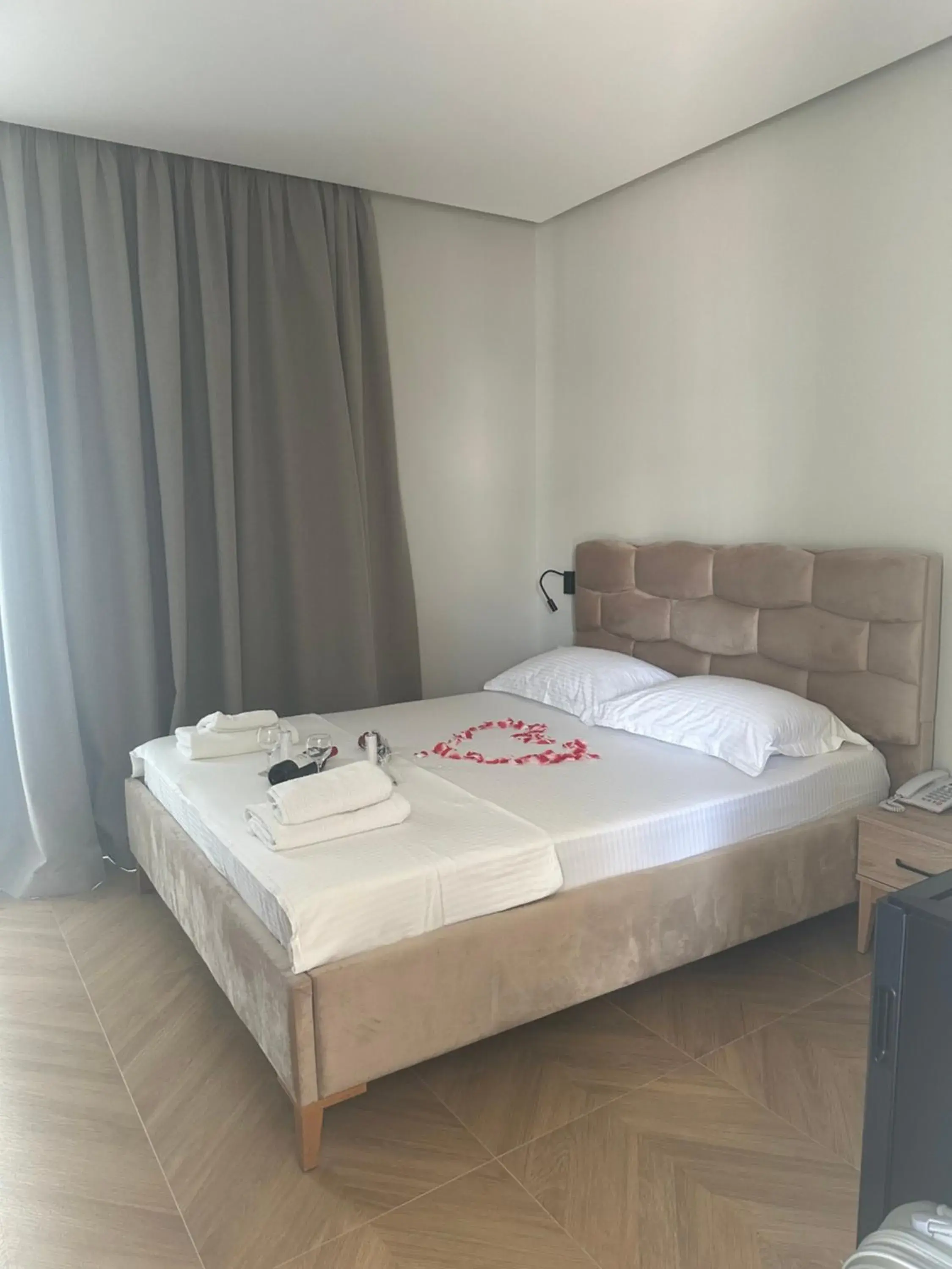 Bed in Hotel Parid Bed in Hotel Parid