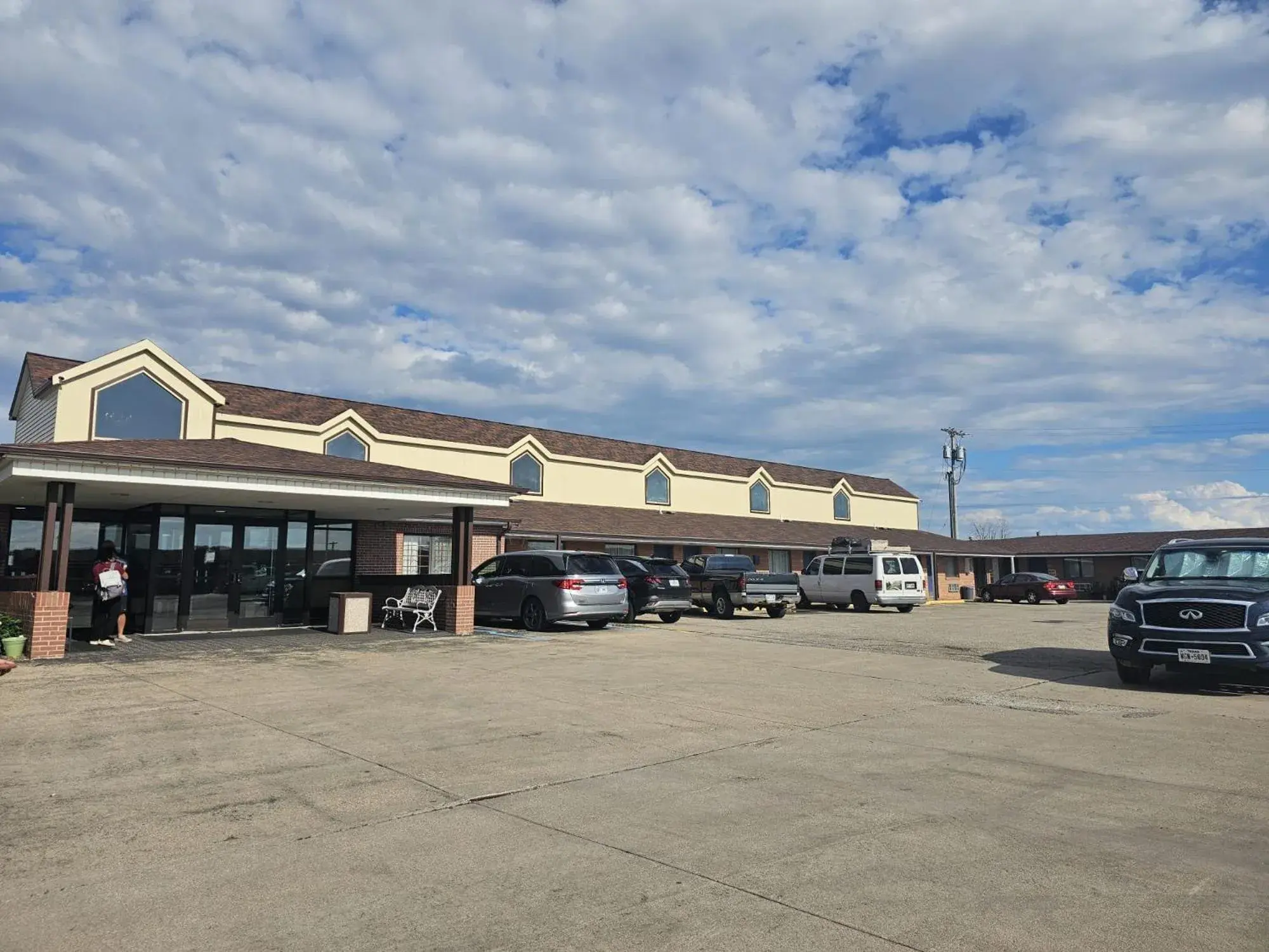 Facade/entrance in Capital O Marysville Surf Motel Kansas Facade/entrance in Capital O Marysville Surf Motel Kansas