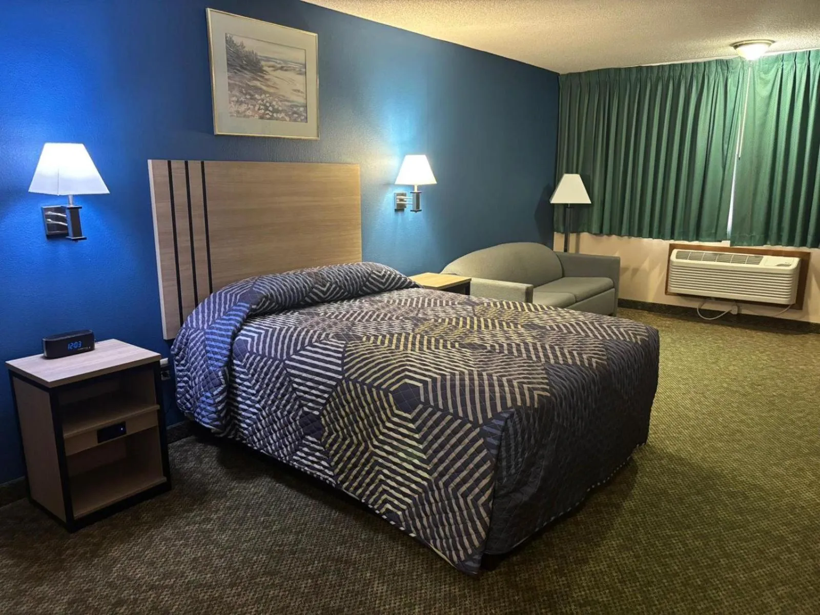 Bedroom, Bed in Capital O Marysville Surf Motel Kansas