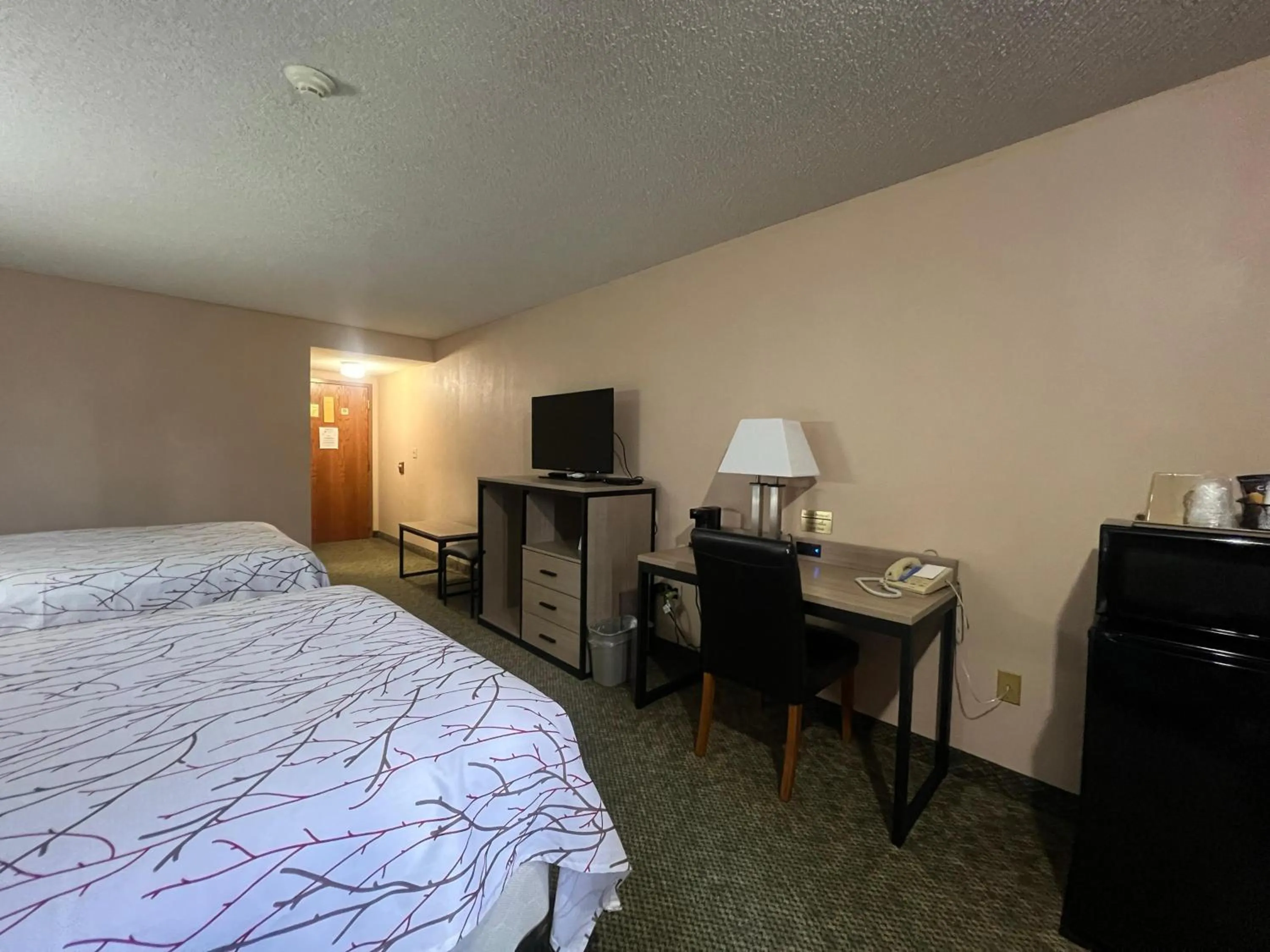 Bedroom, Bed in Capital O Marysville Surf Motel Kansas