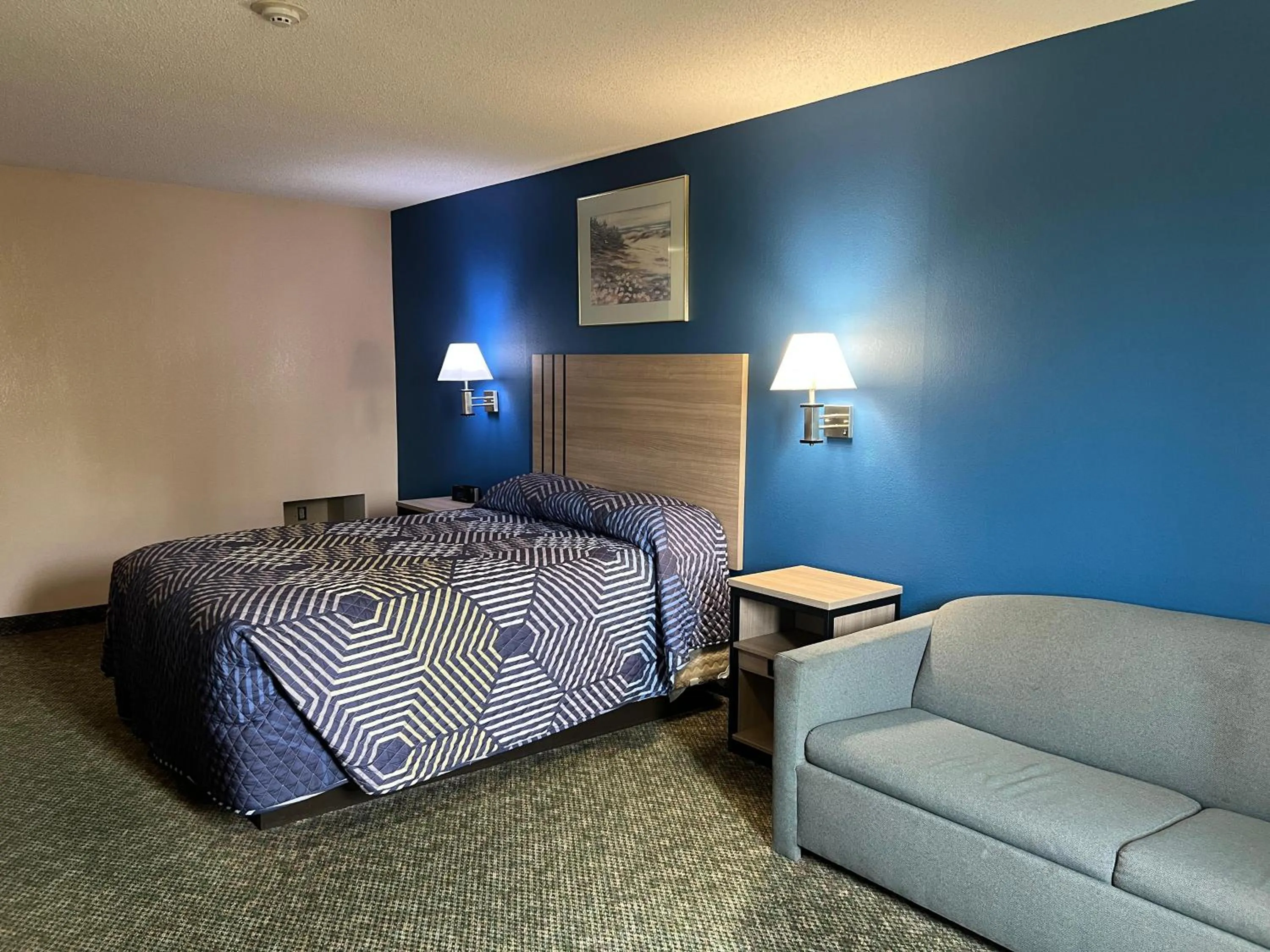 Bedroom, Bed in Capital O Marysville Surf Motel Kansas