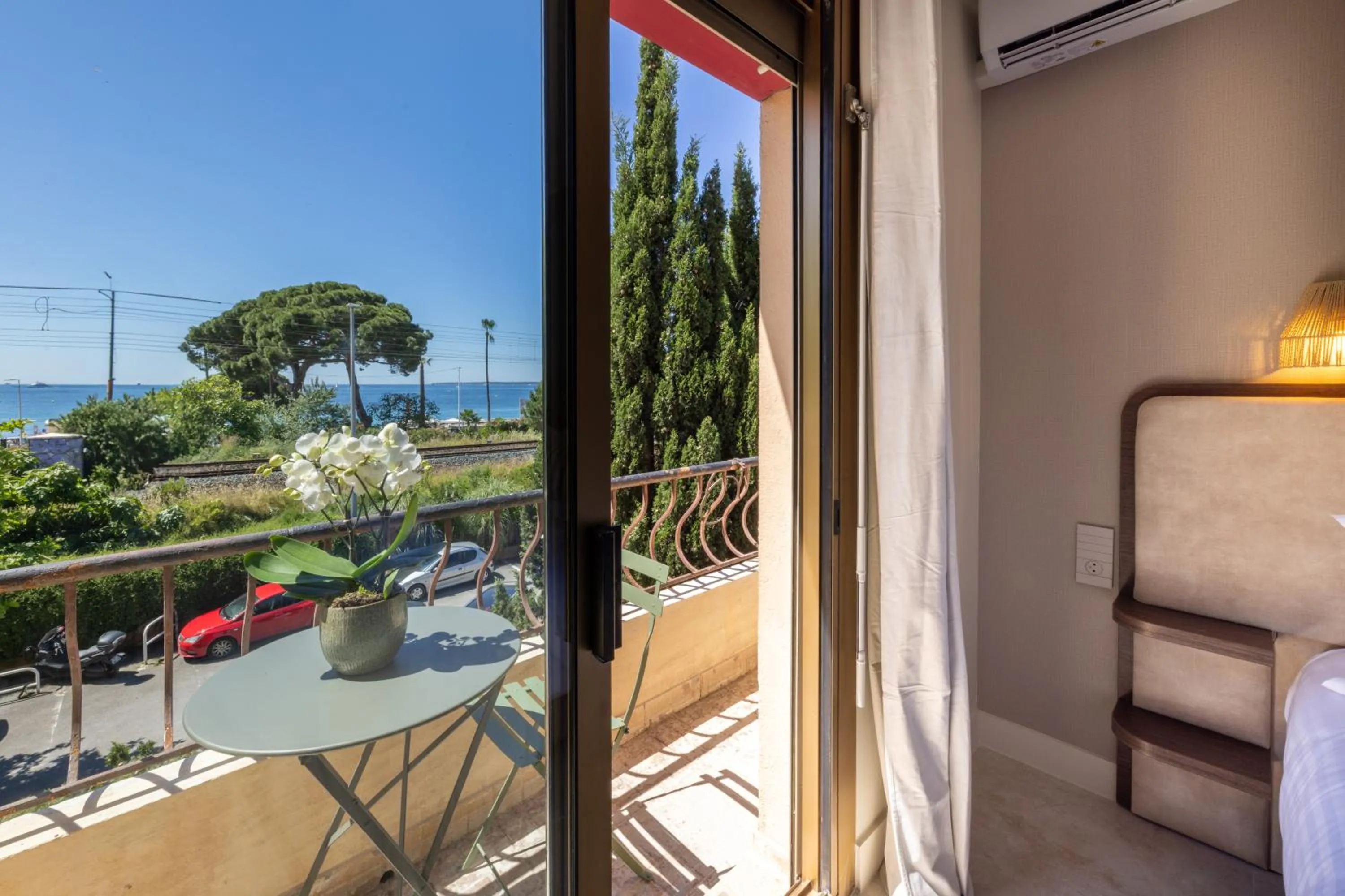 Bed in Hôtel Lou Juan