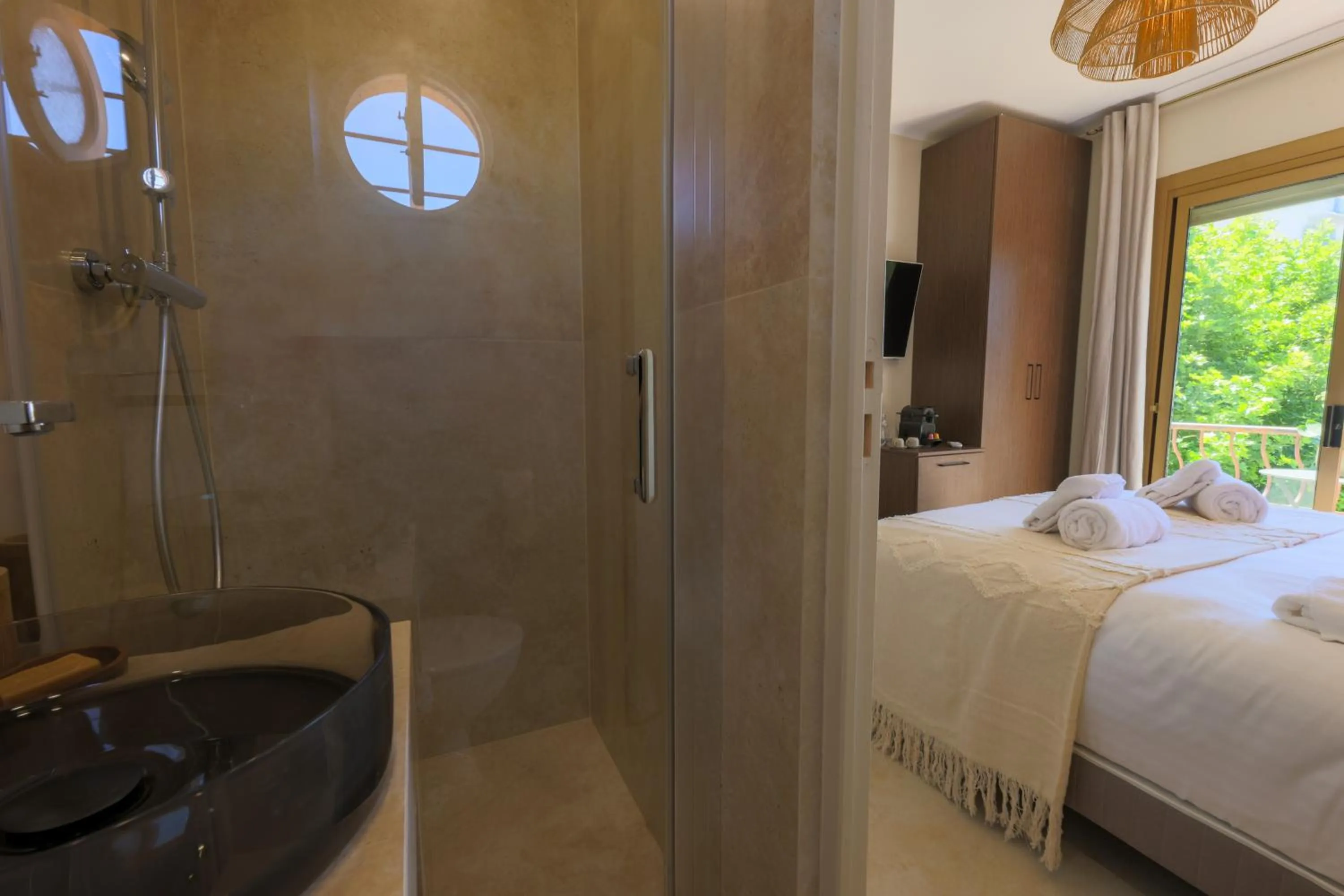 Bed in Hôtel Lou Juan