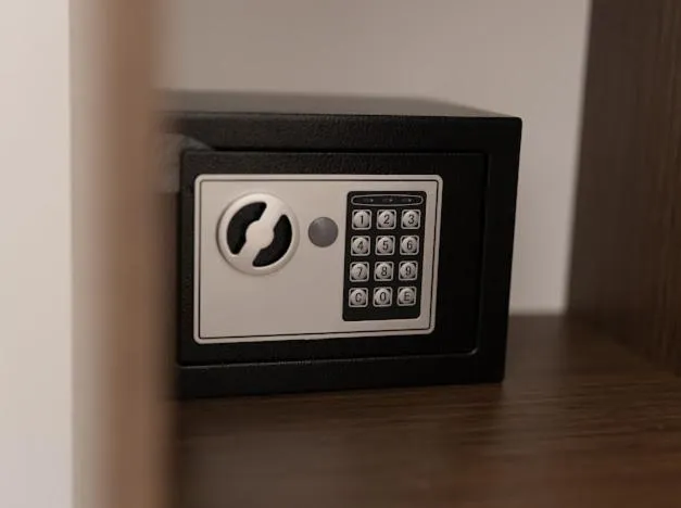 safe in Hôtel Lou Juan