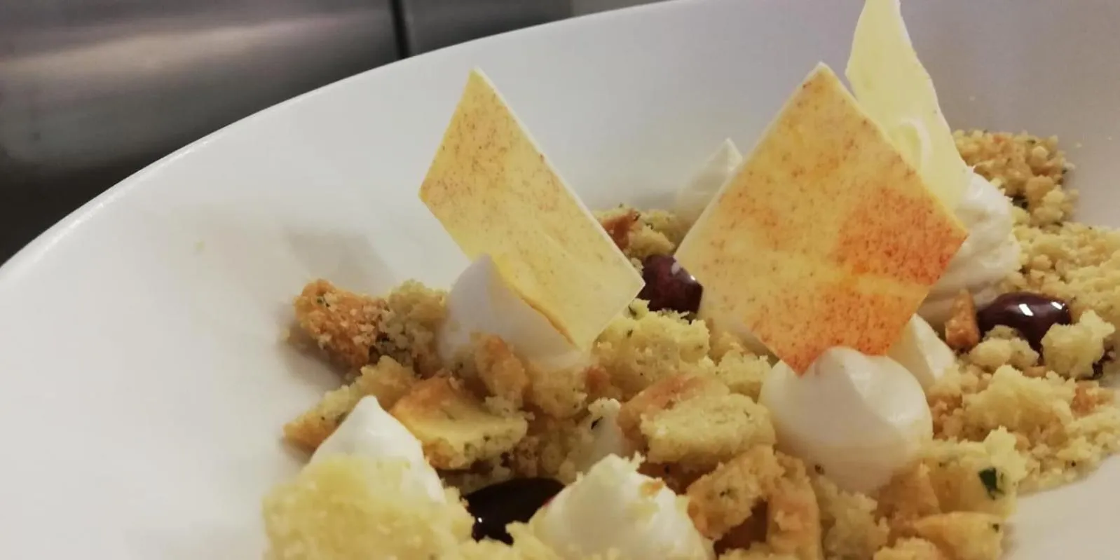 Restaurant/places to eat in Hotel Etoile