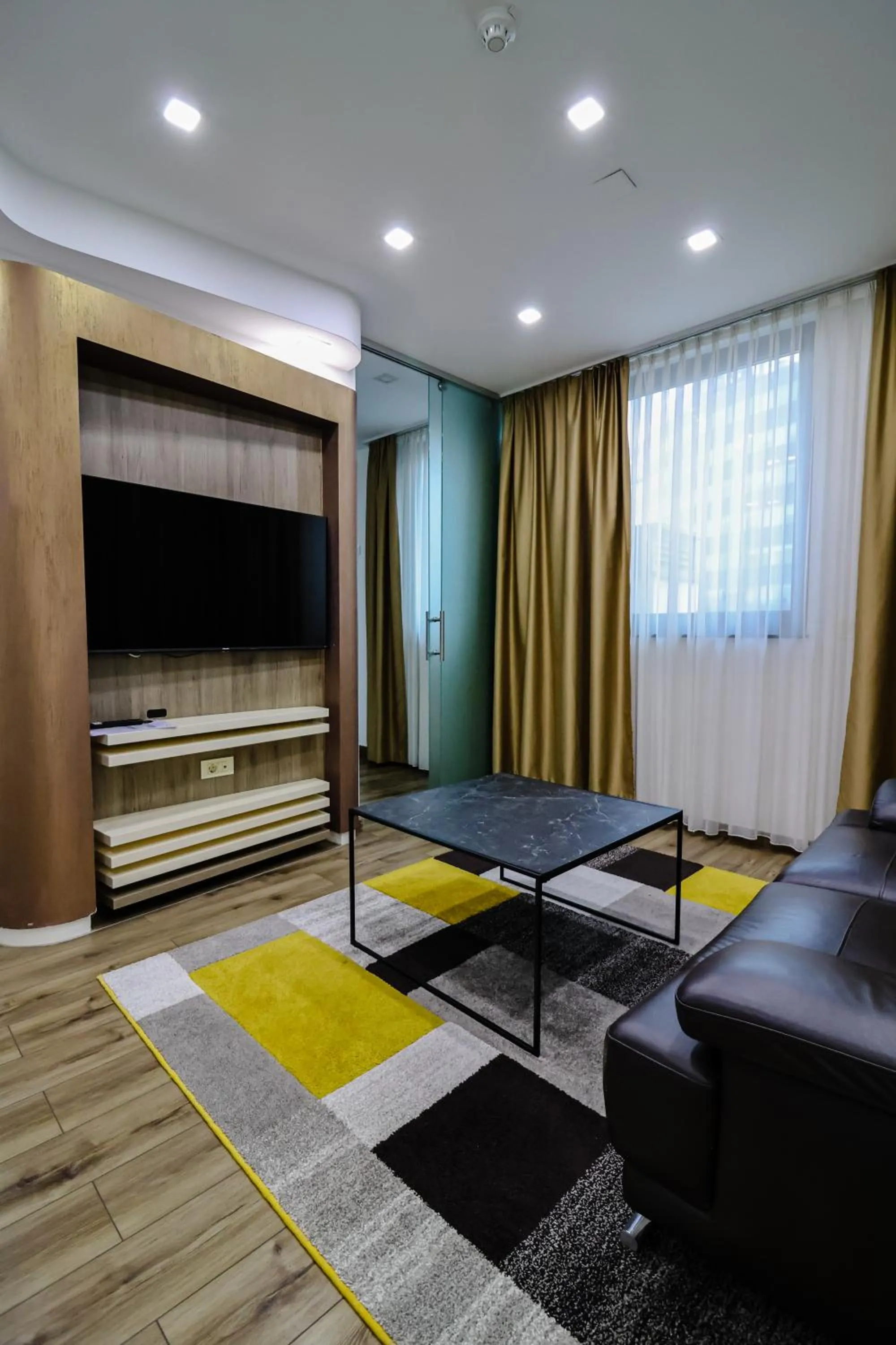 TV and multimedia, Bed in The Hotel National