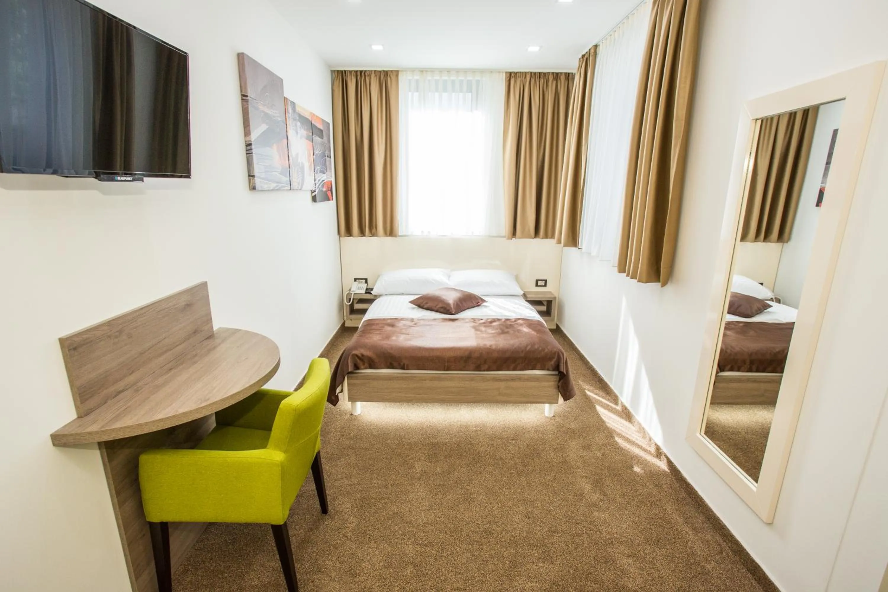 Bed in The Hotel National