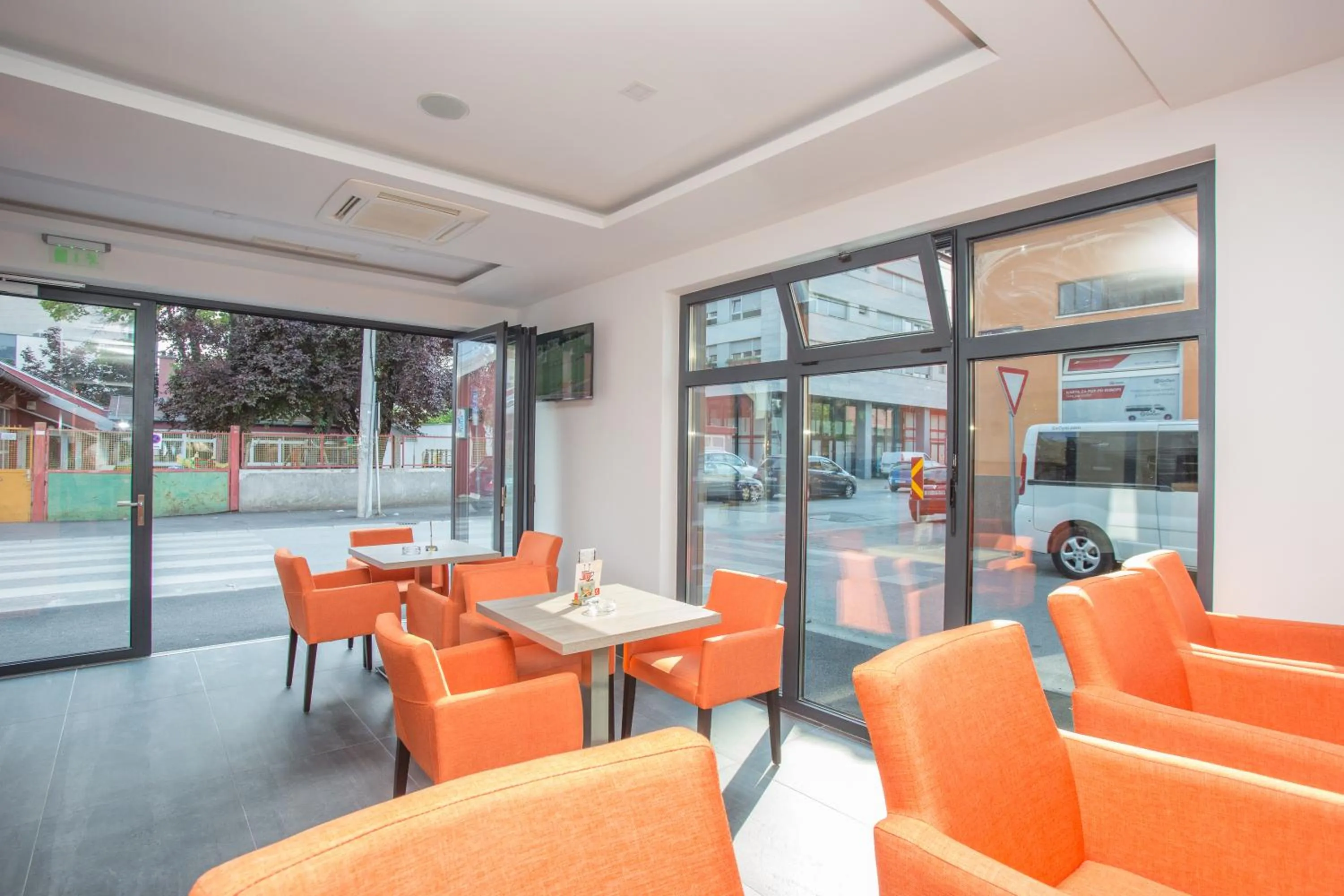 Lounge or bar in The Hotel National