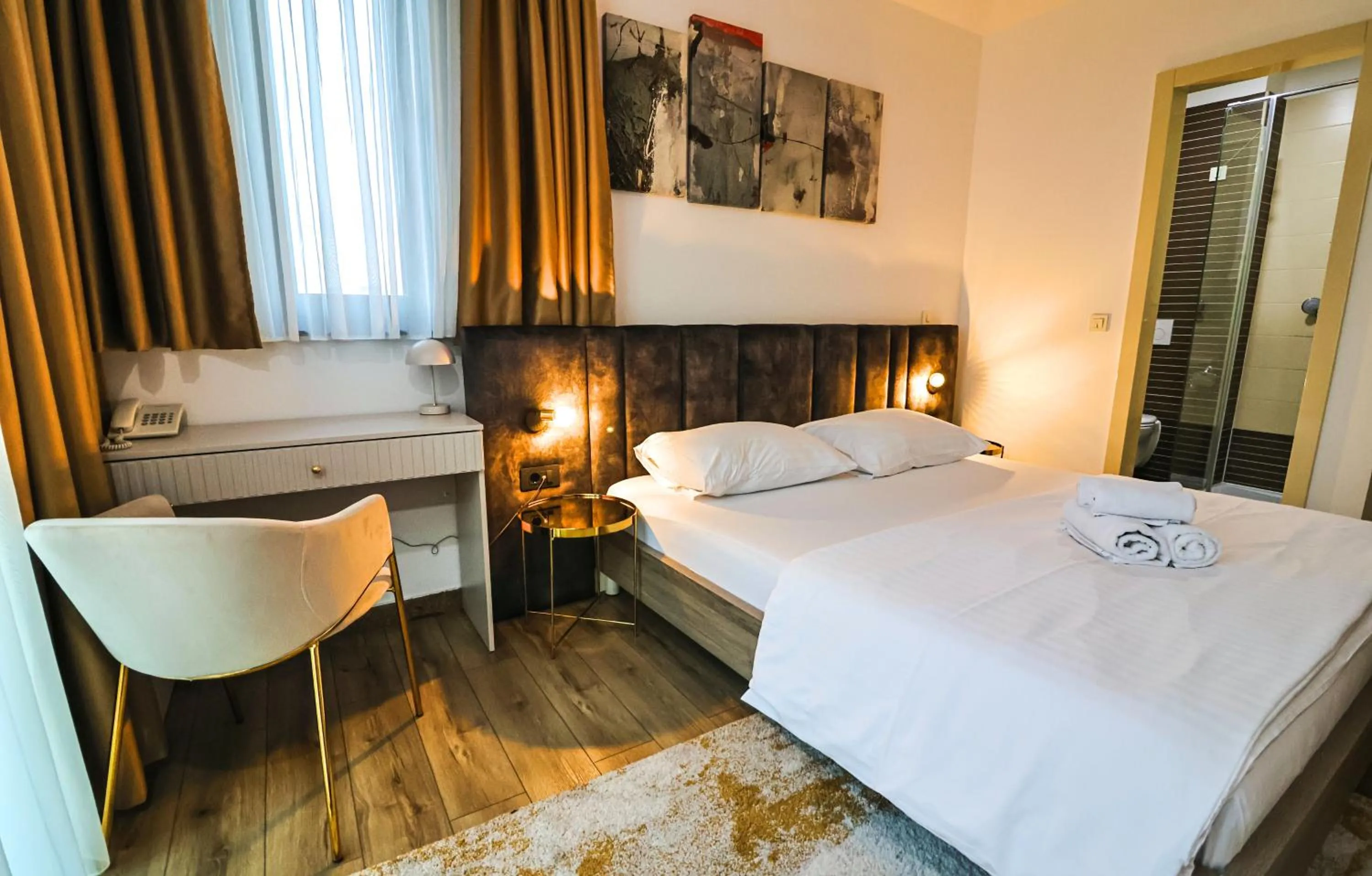 Bedroom, Bed in The Hotel National