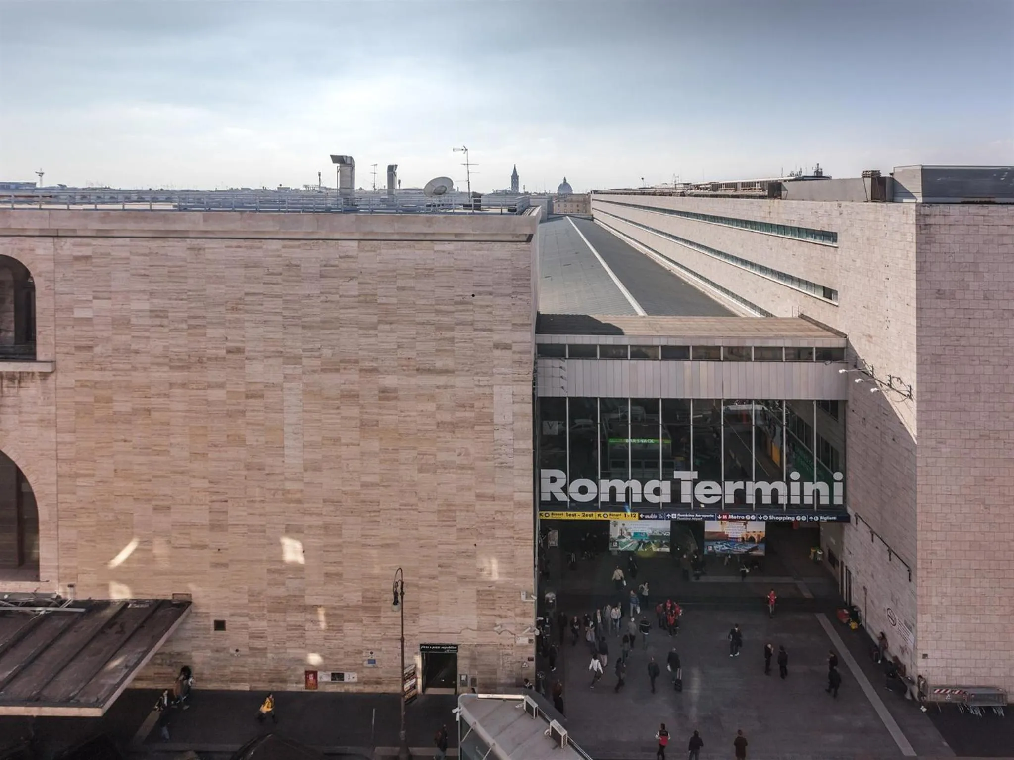 Street view in Raeli Hotel Siracusa