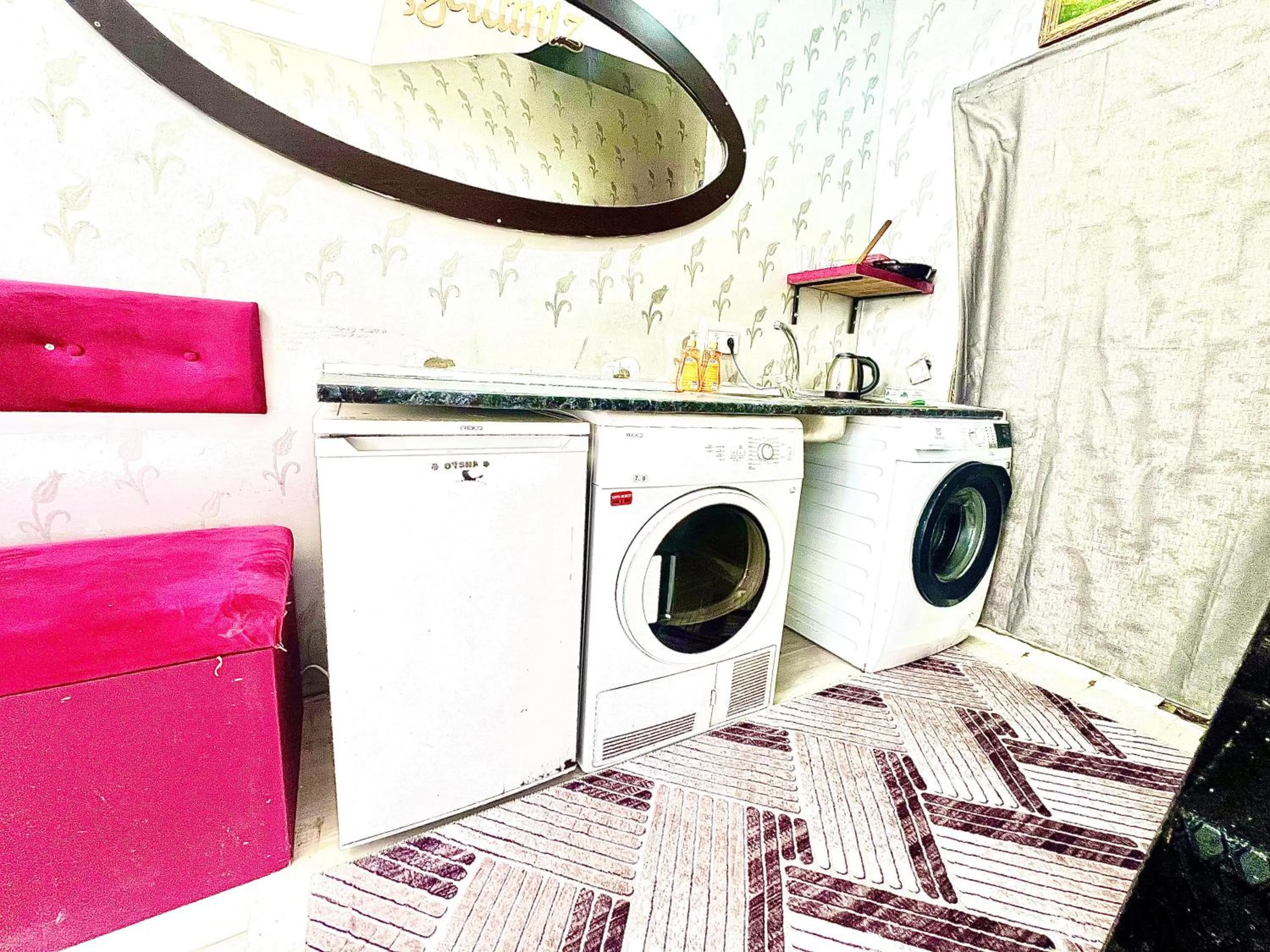 Kitchen or kitchenette in Taksim Luxury Capital Hotel