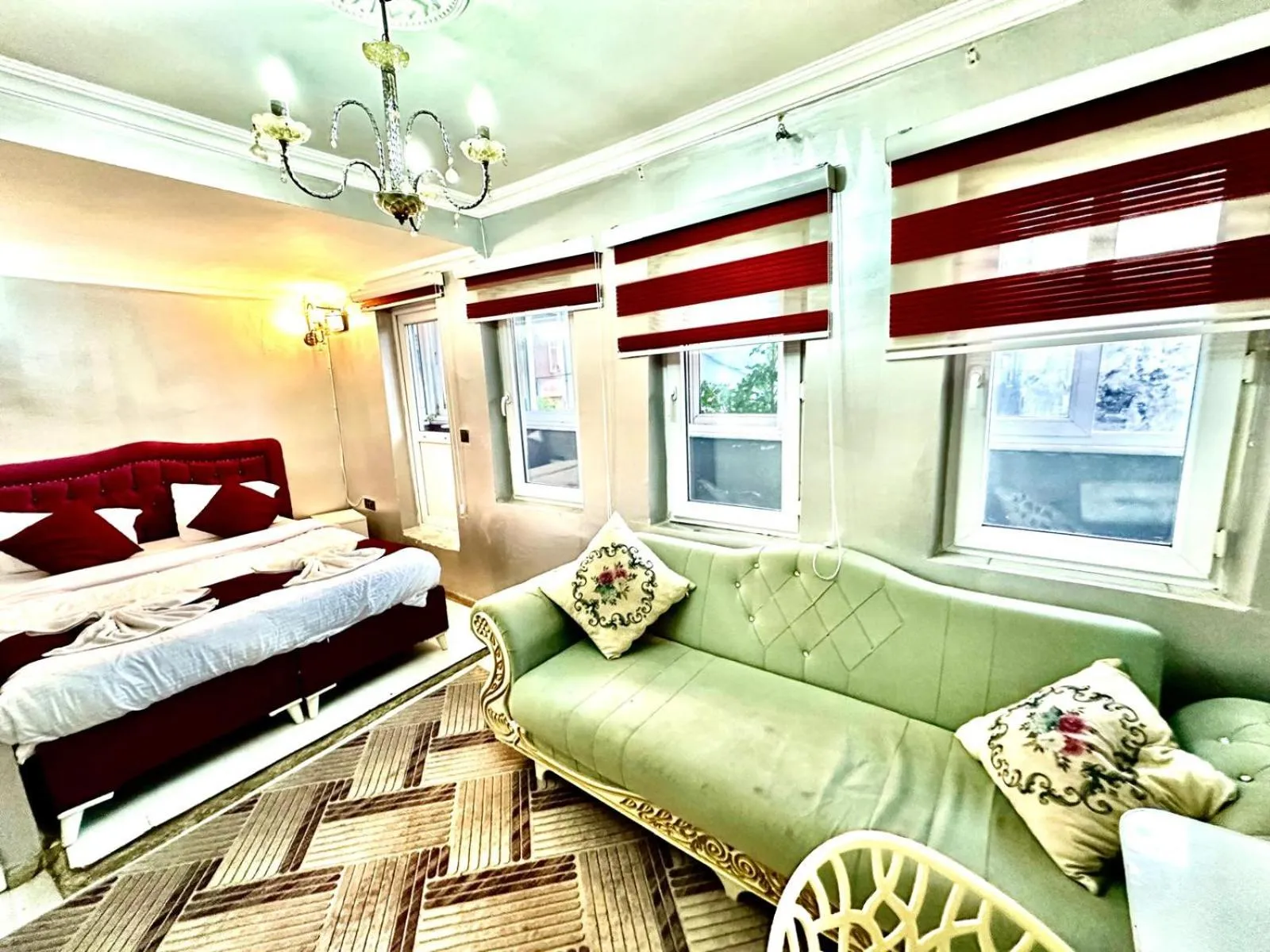 Bed in Taksim Luxury Capital Hotel