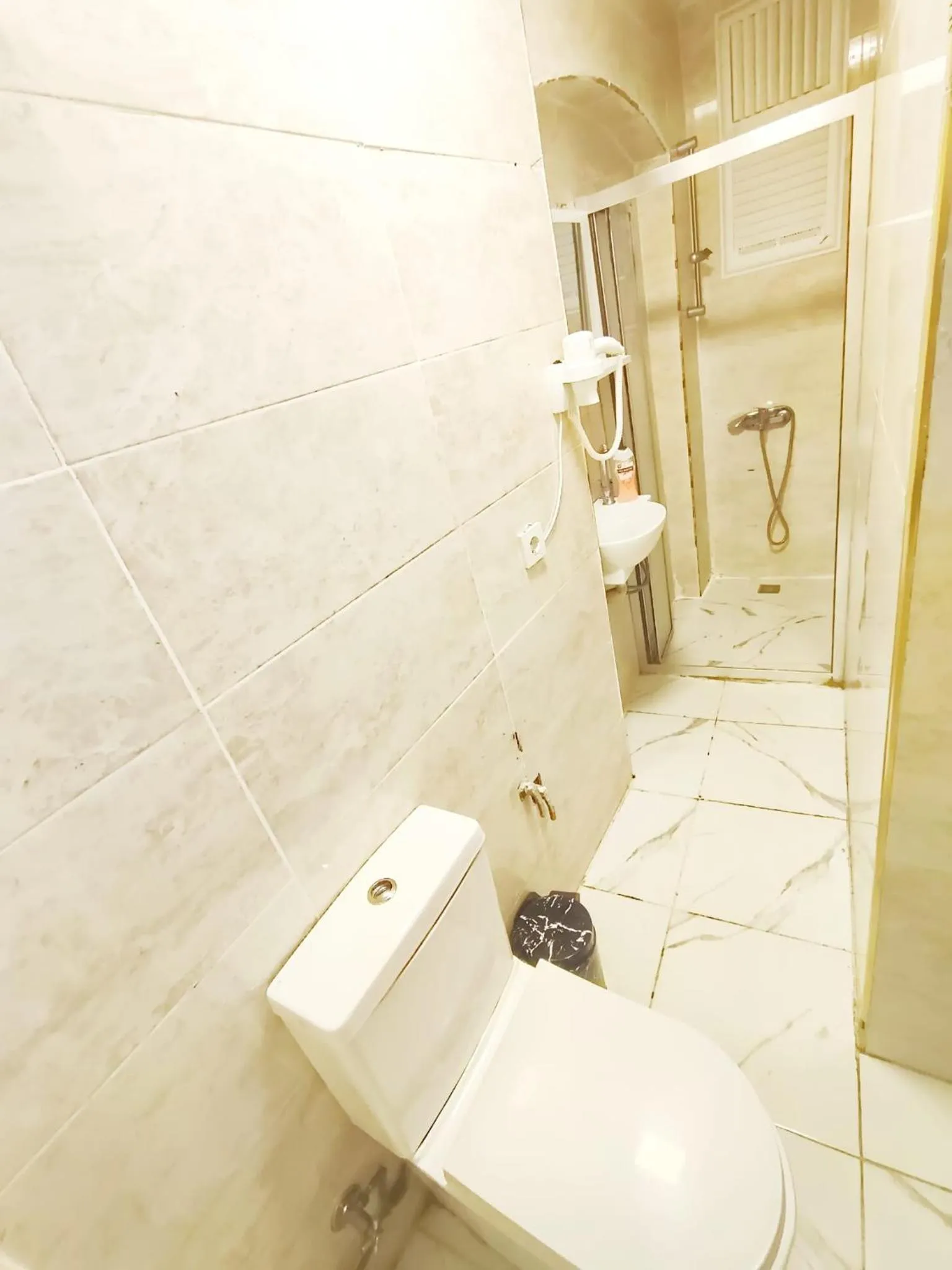 Shower in Taksim Luxury Capital Hotel