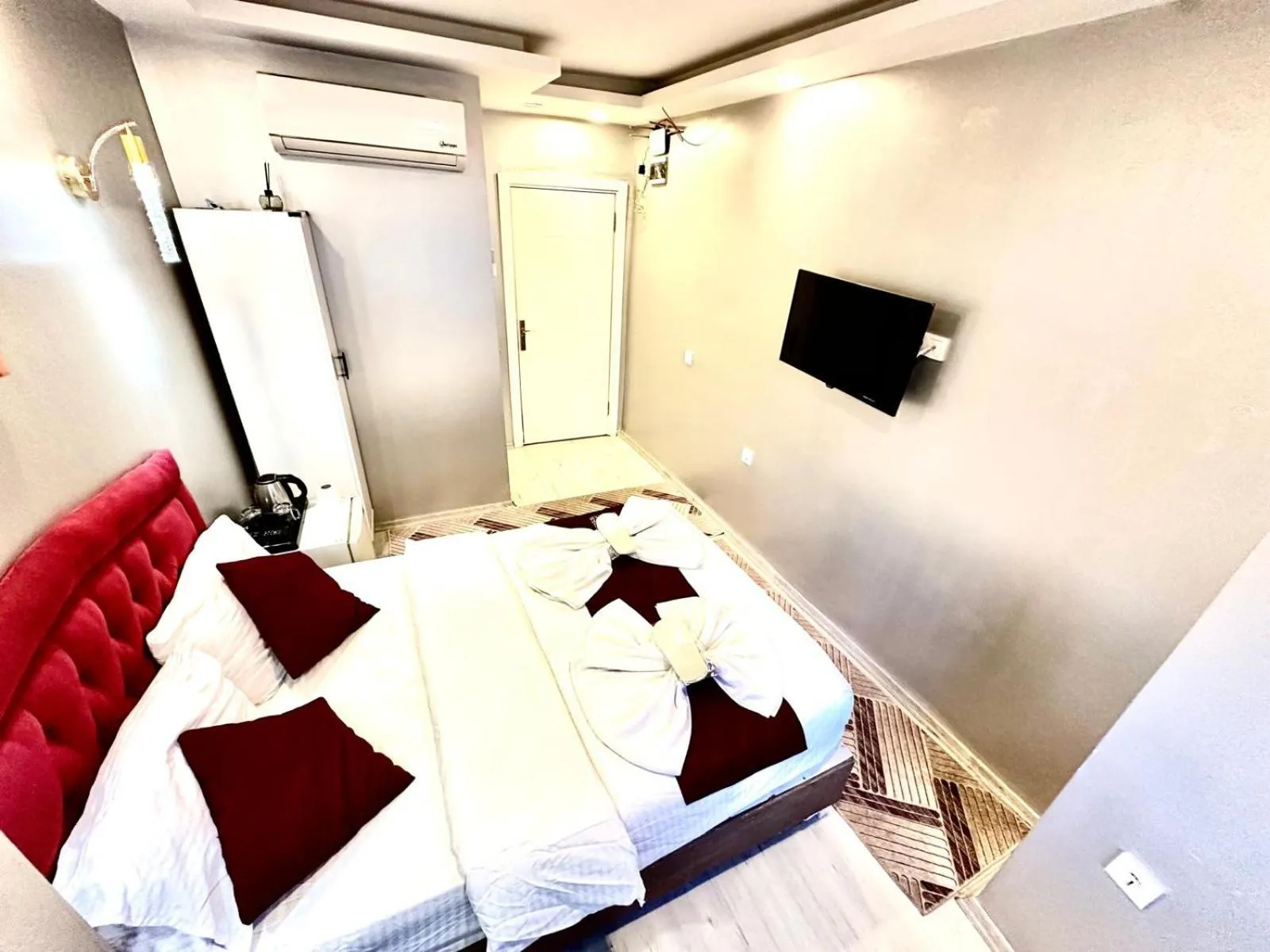 Bed in Taksim Luxury Capital Hotel