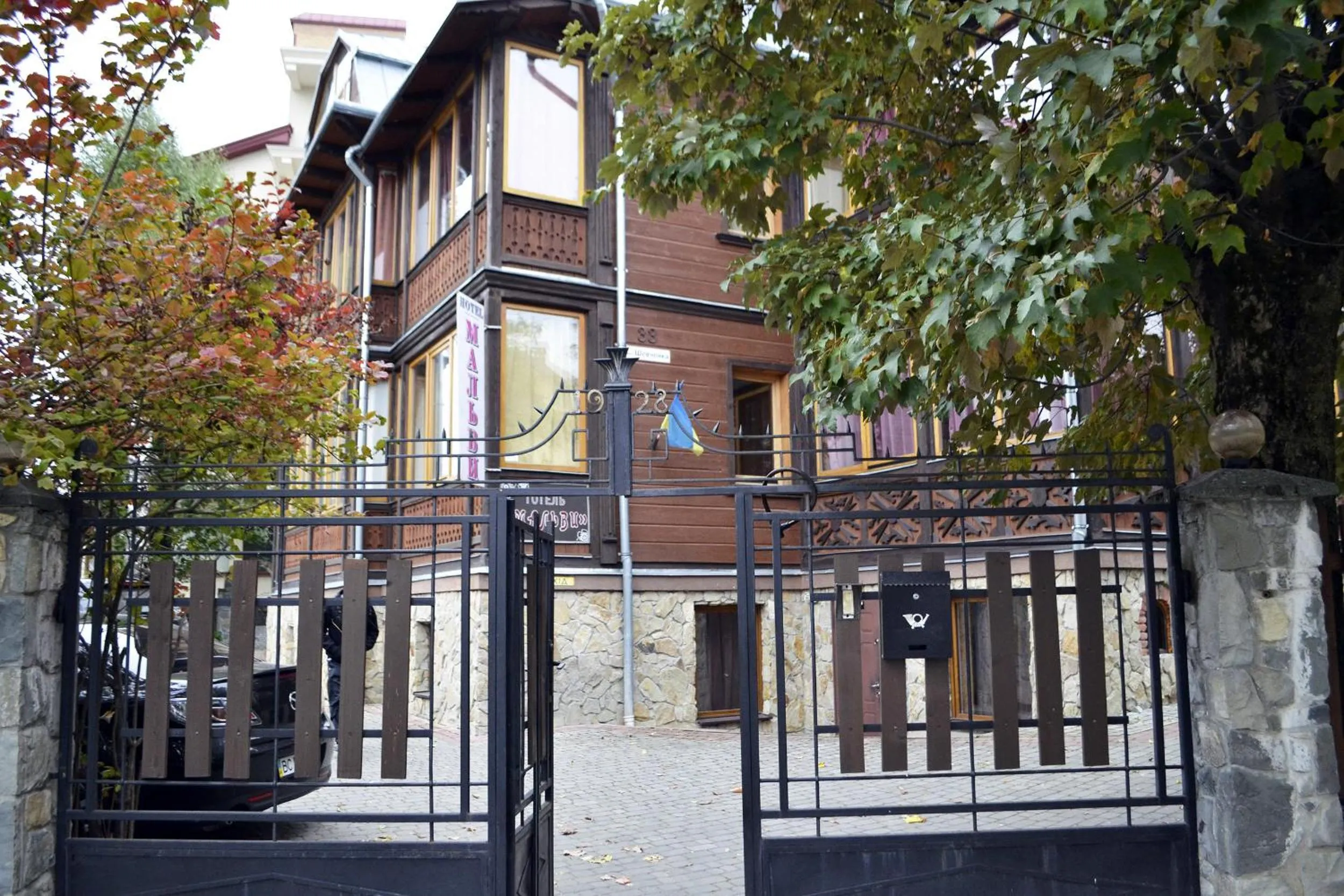 Facade/entrance in Malvy hotel