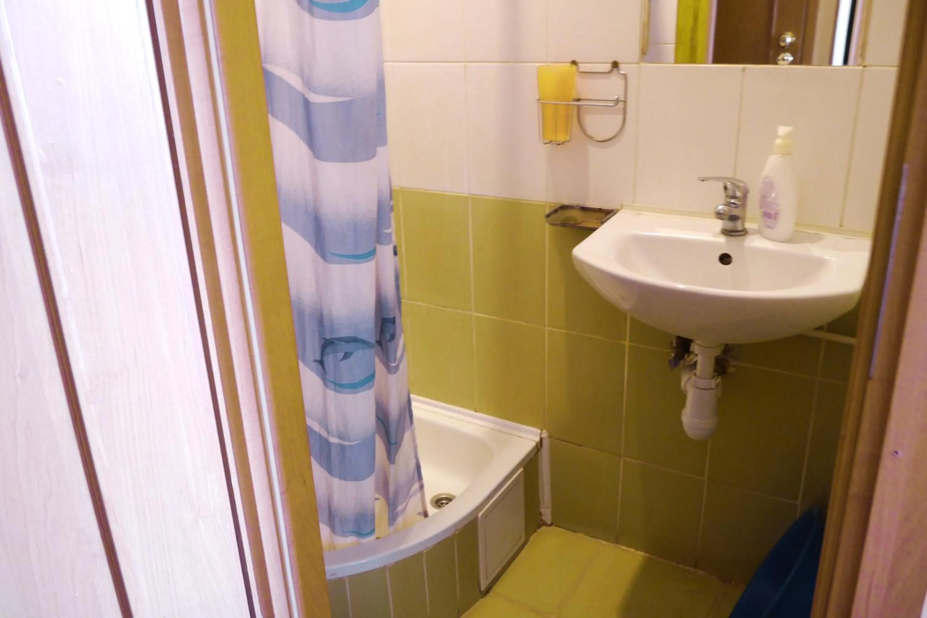 Shower in Malvy hotel