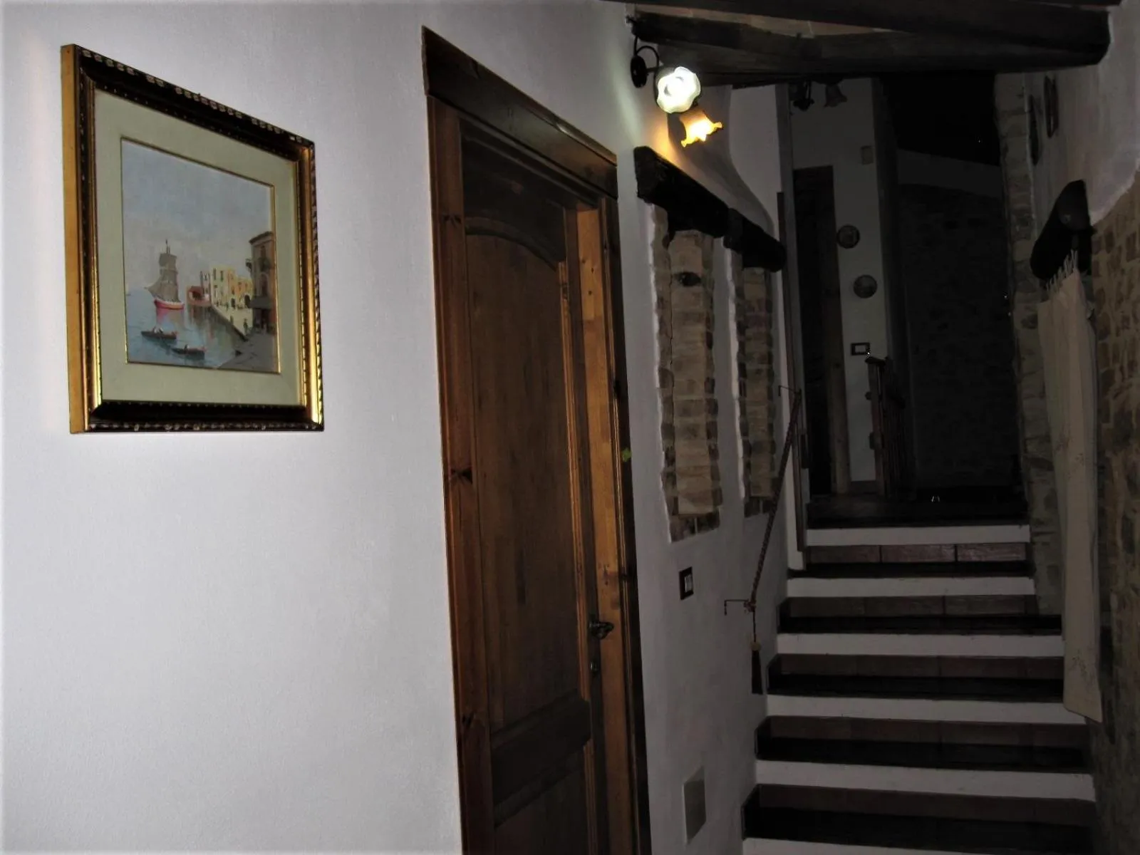 Facade/entrance in La Pietra Rara B&B