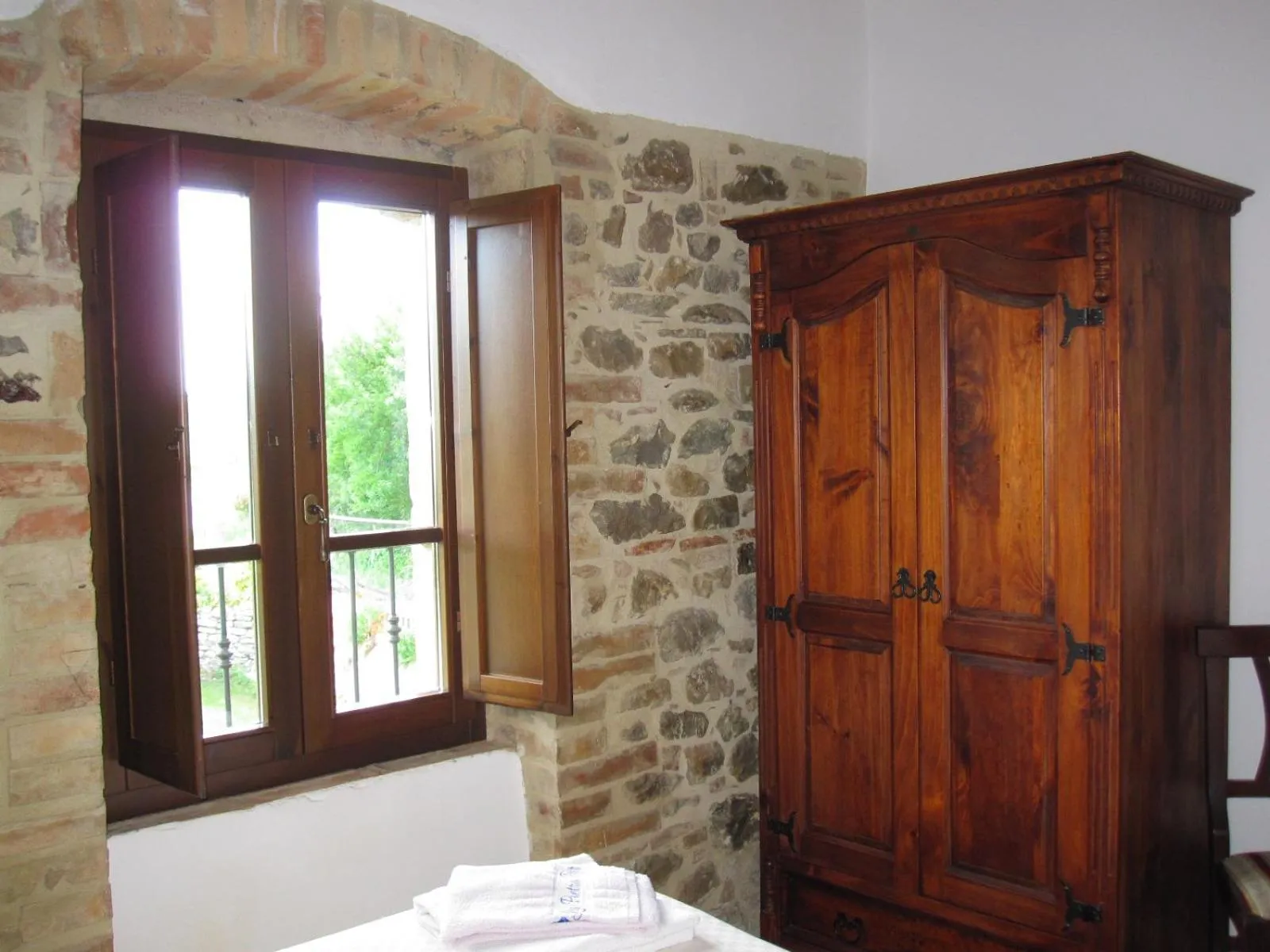 Bed in La Pietra Rara B&B