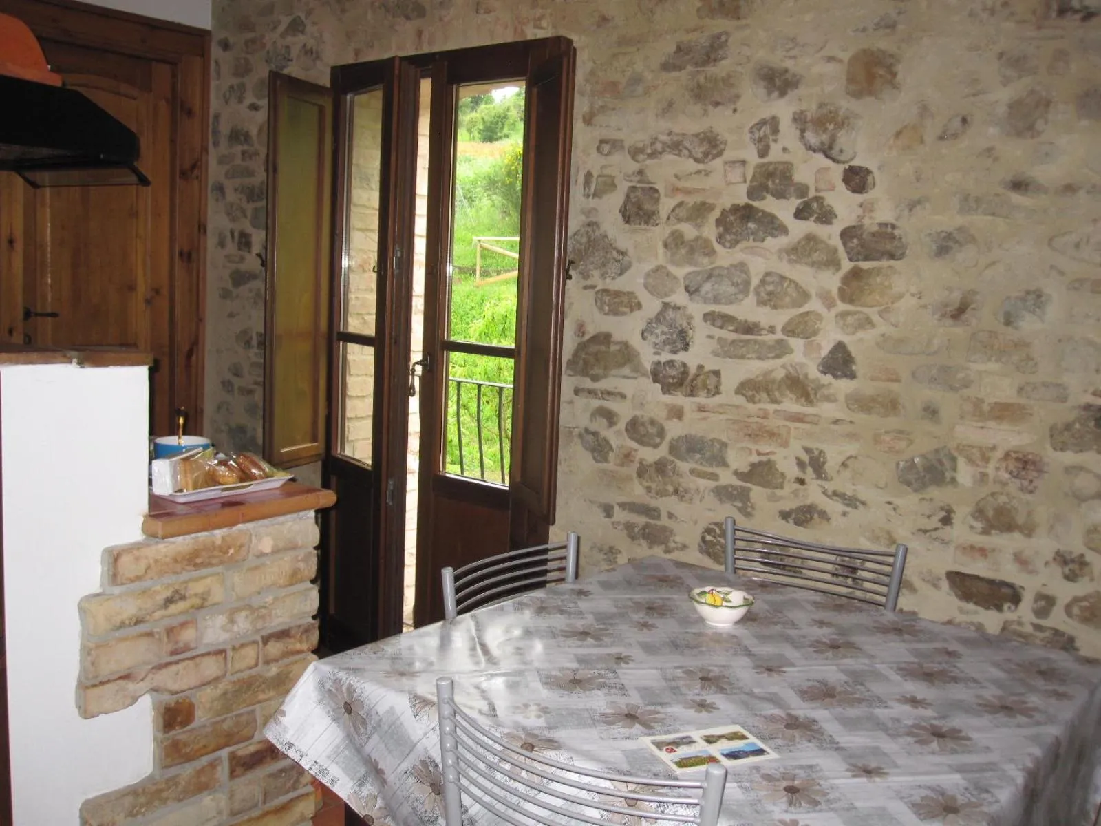 Dining area in La Pietra Rara B&B