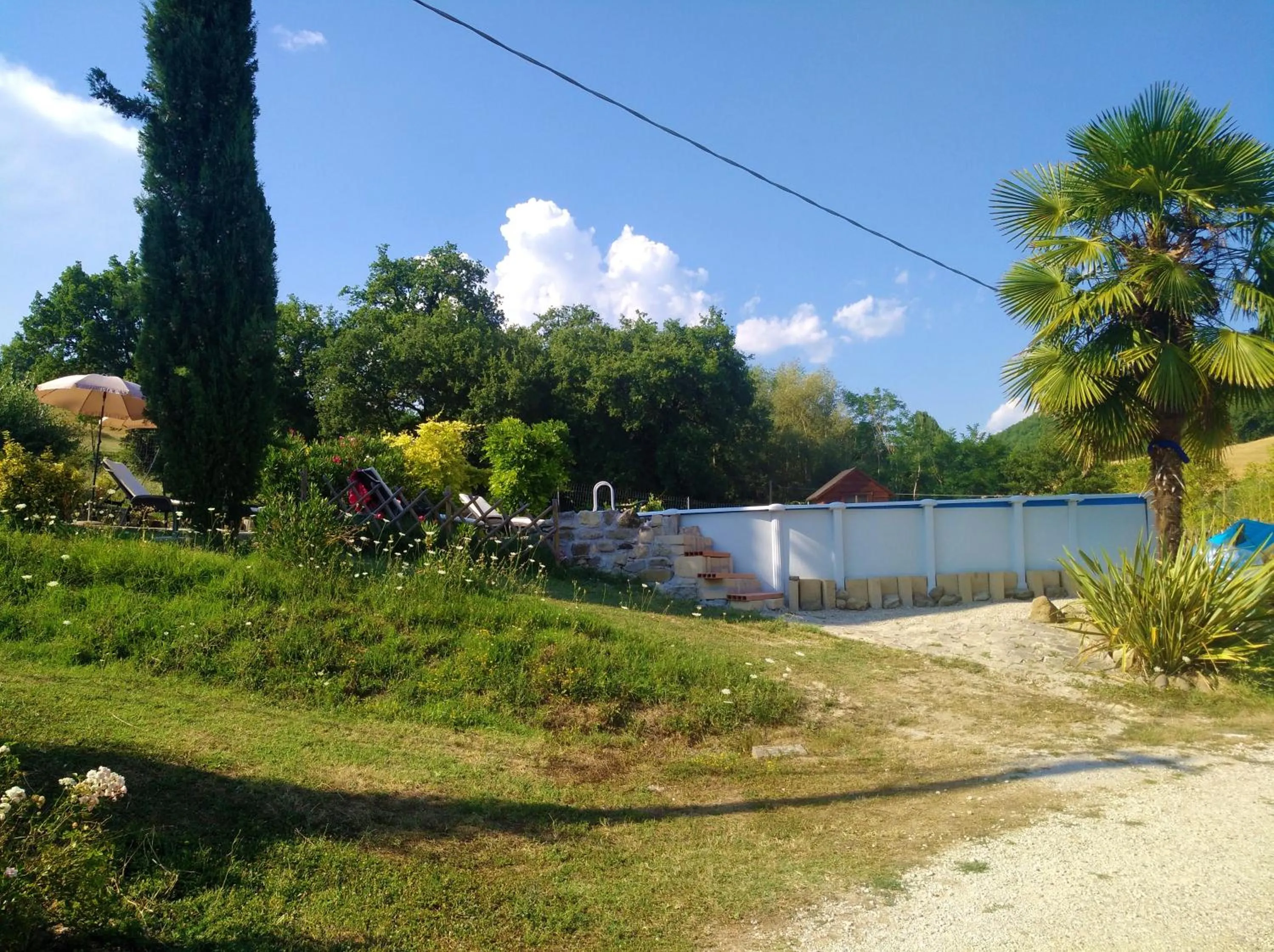 Garden in La Pietra Rara B&B