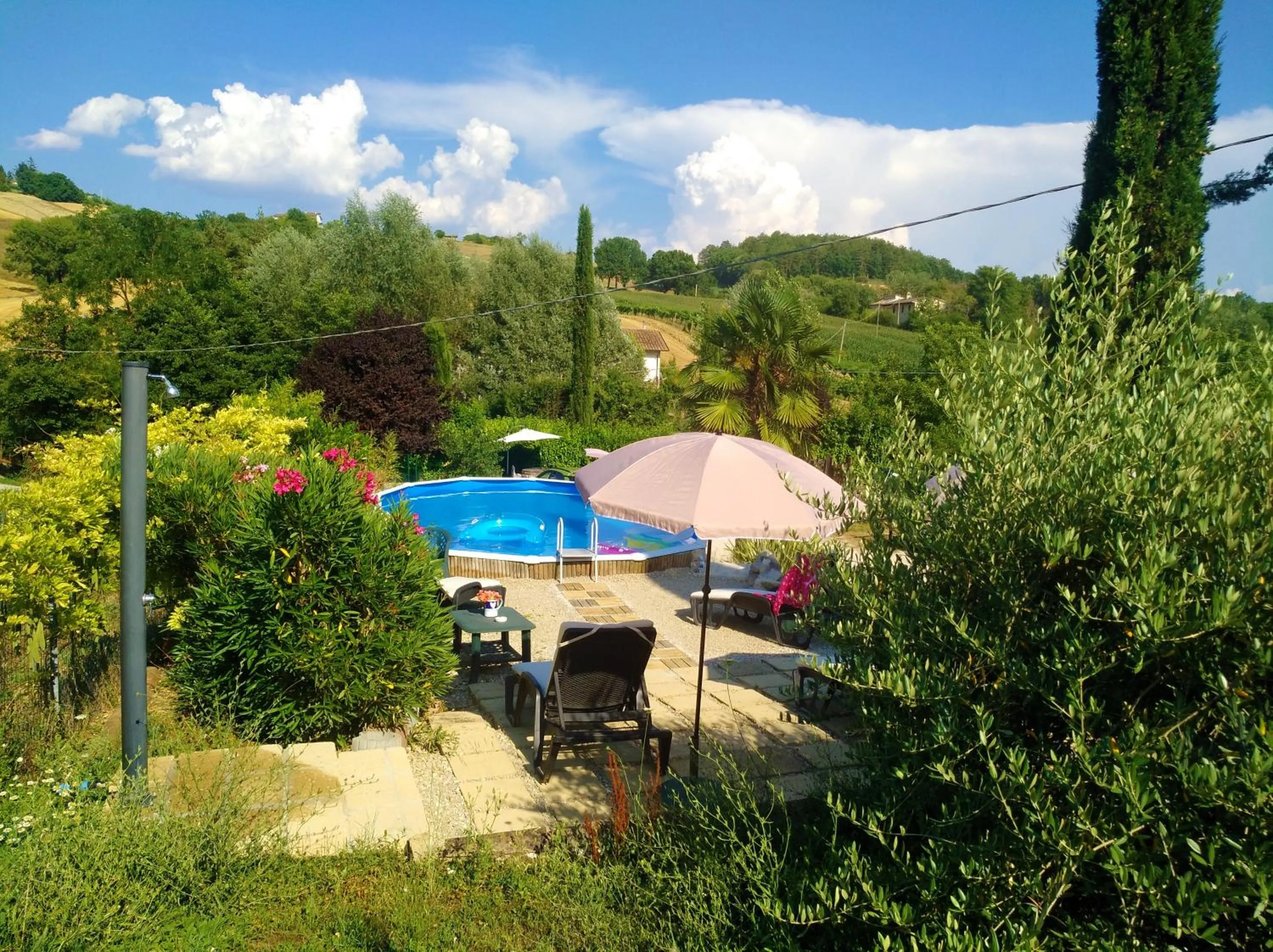 Garden in La Pietra Rara B&B