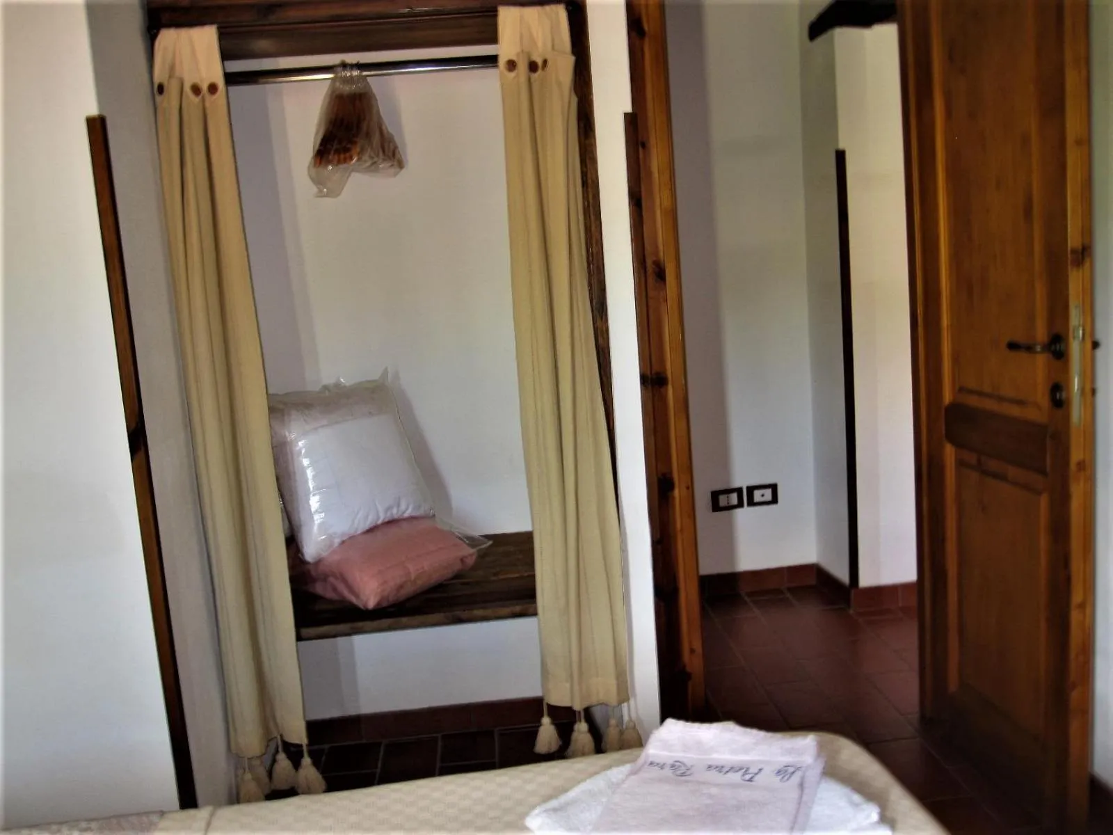Bed in La Pietra Rara B&B
