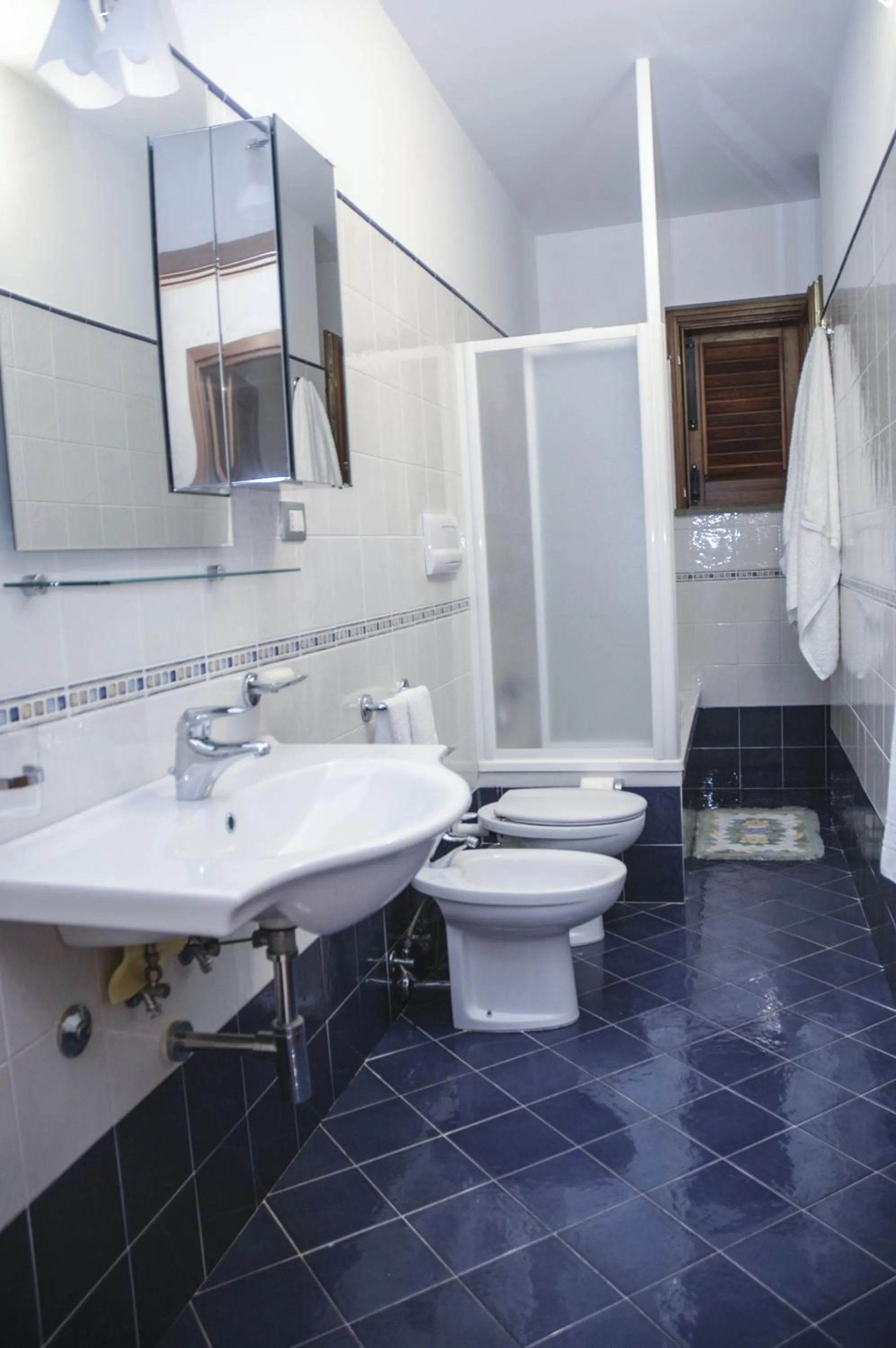 Toilet in Eolian Residence