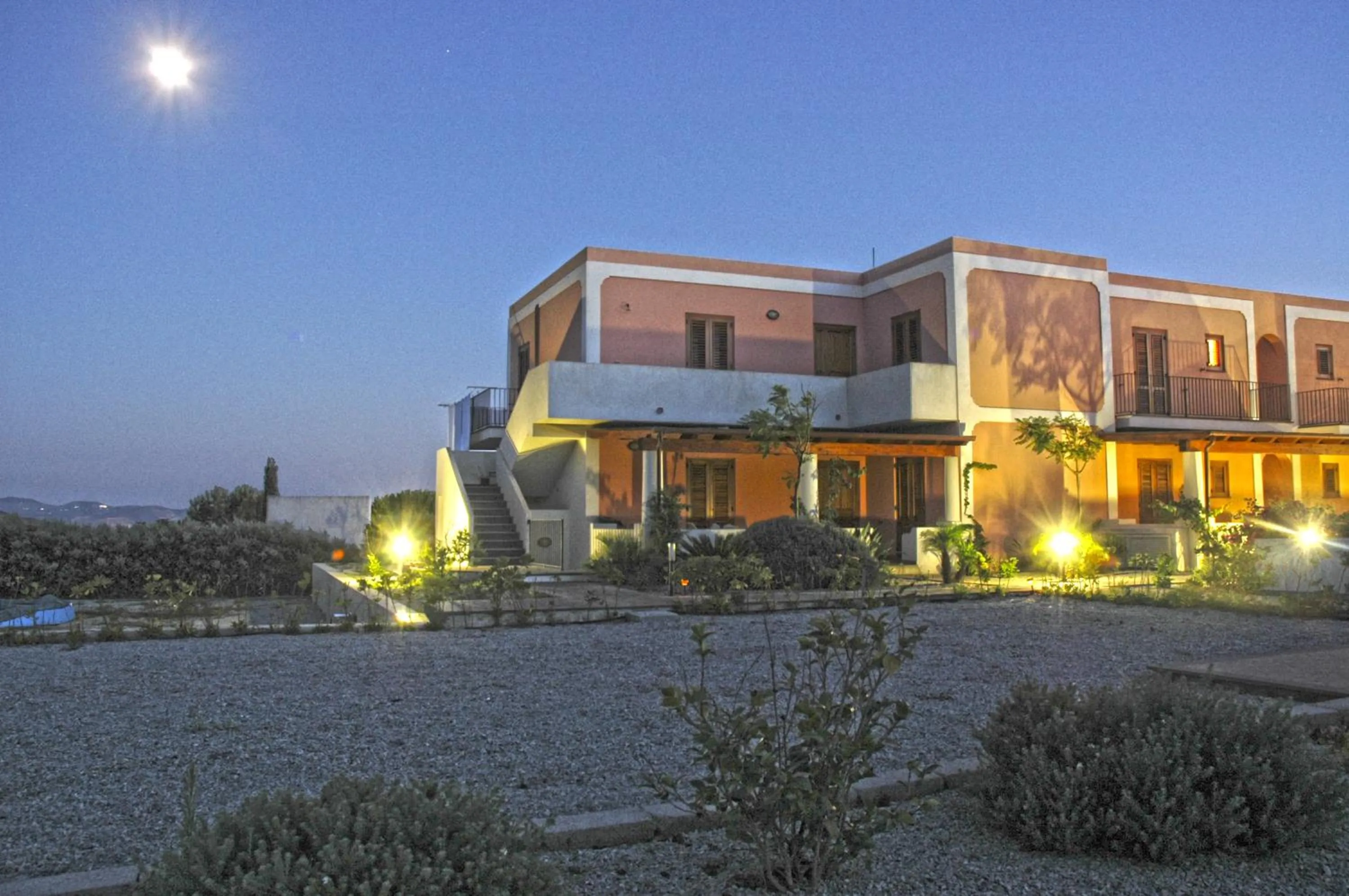 Property building in Eolian Residence
