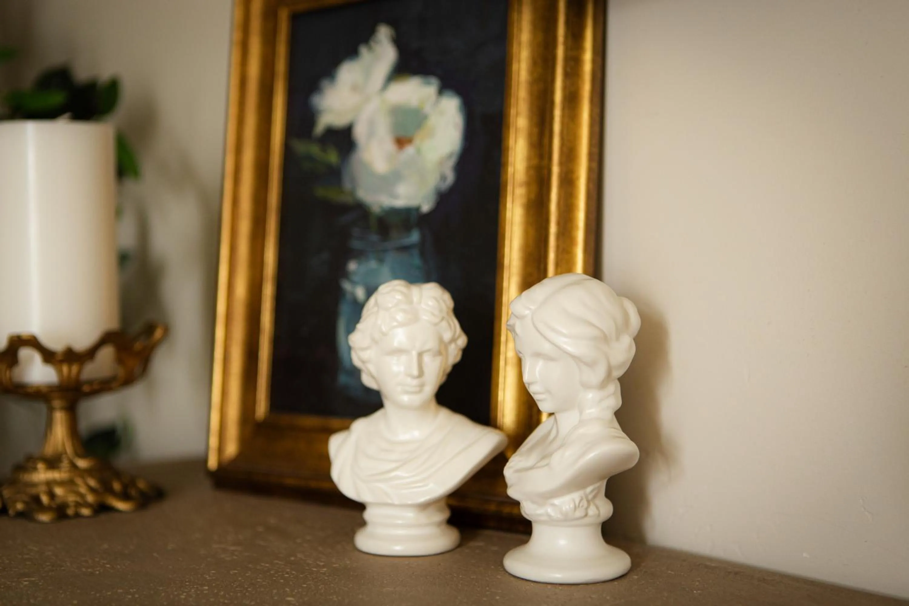 Hideaway Suites On 5th-Formally 5th East Hall