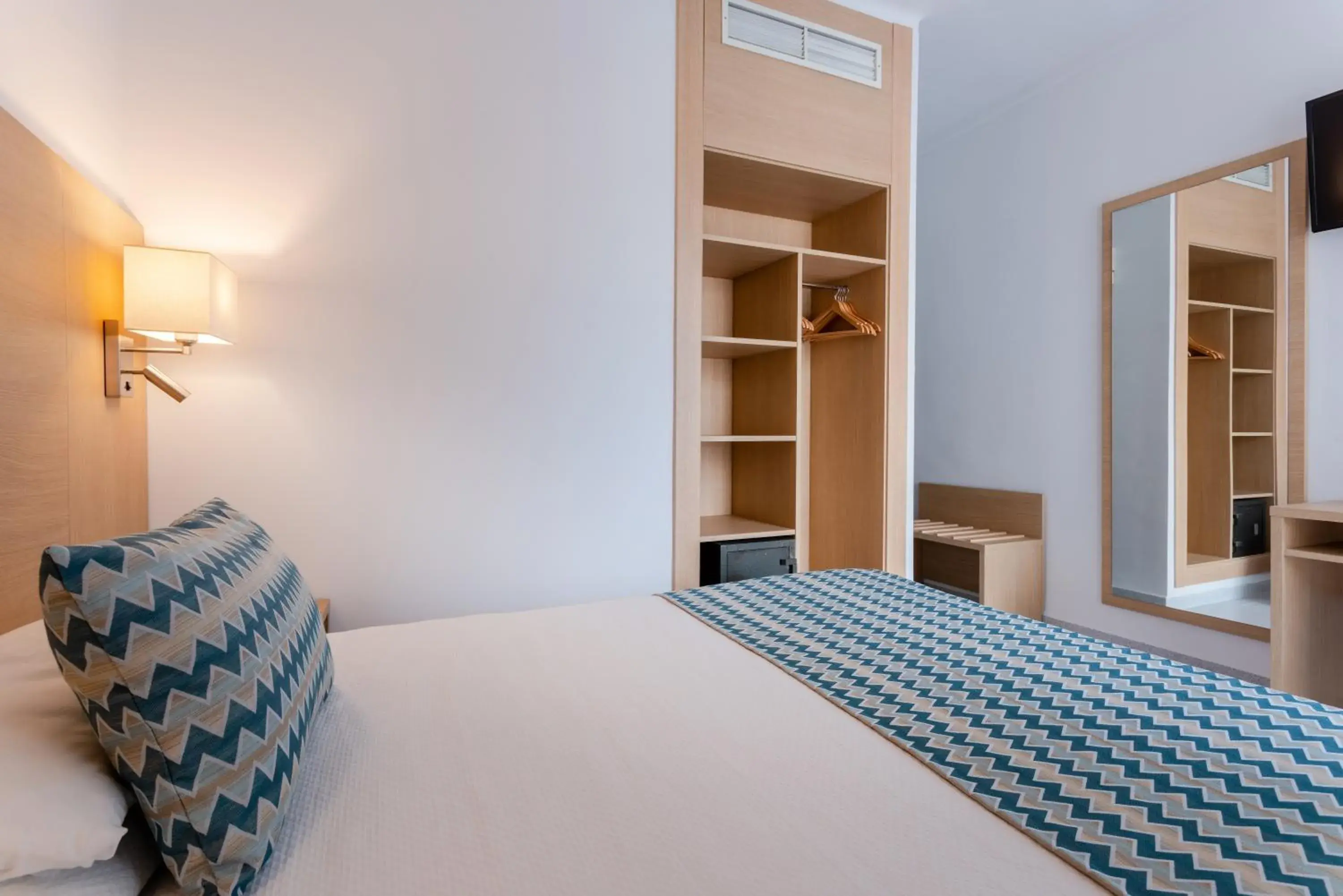 Superior Single Room (1 Adult) in Hotel Riutort Superior Single Room (1 Adult) in Hotel Riutort