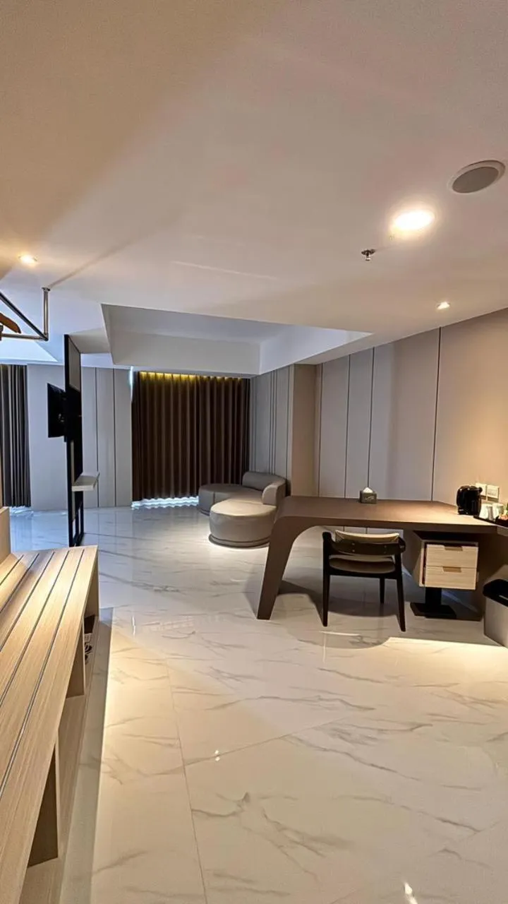 Living room in Grand Whiz Hotel Praxis Surabaya