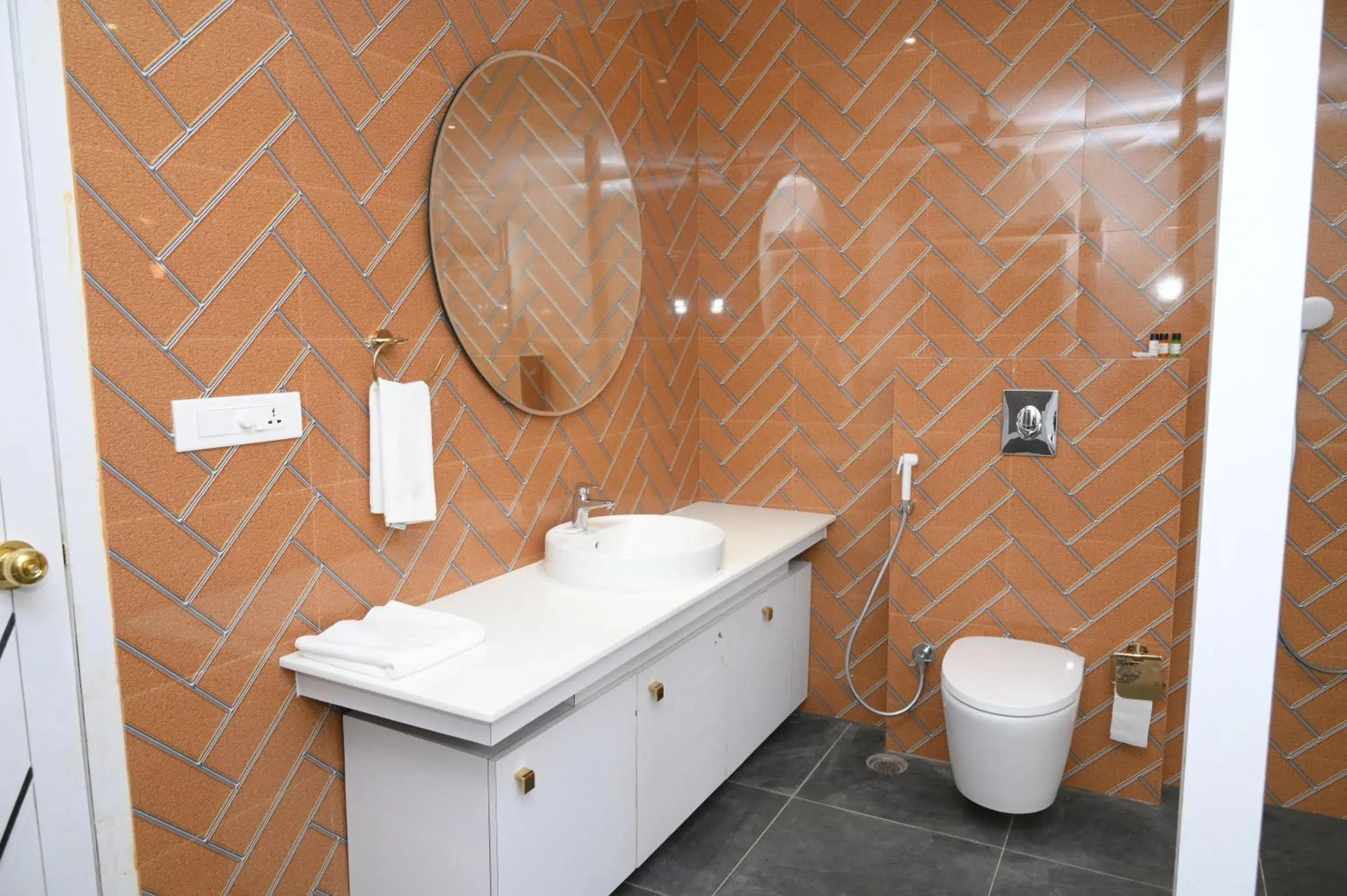 Parim Park Resort & Suites Parim Park Resort & Suites