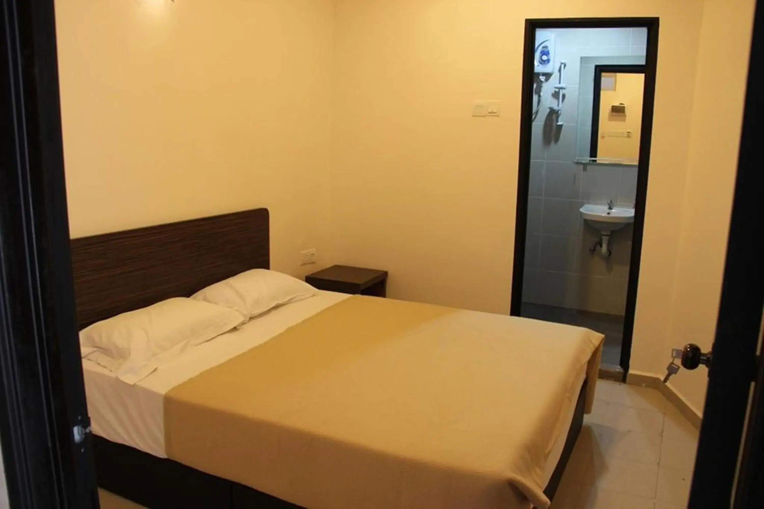 Photo of the whole room, Bed in Hotel D Lima Inn Langkawi Photo of the whole room, Bed in Hotel D Lima Inn Langkawi