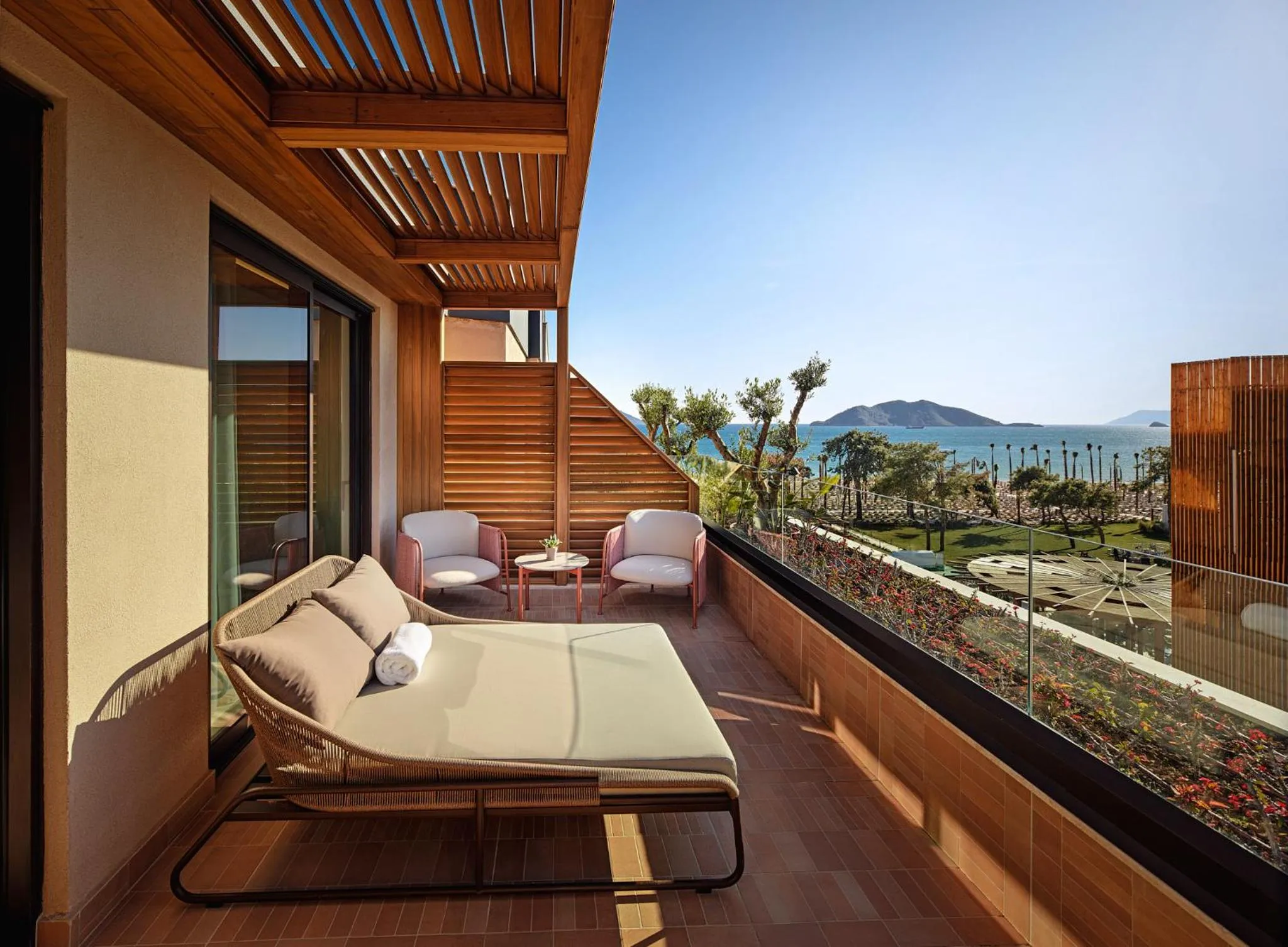 Day in XO CAPE ARNNA Fethiye