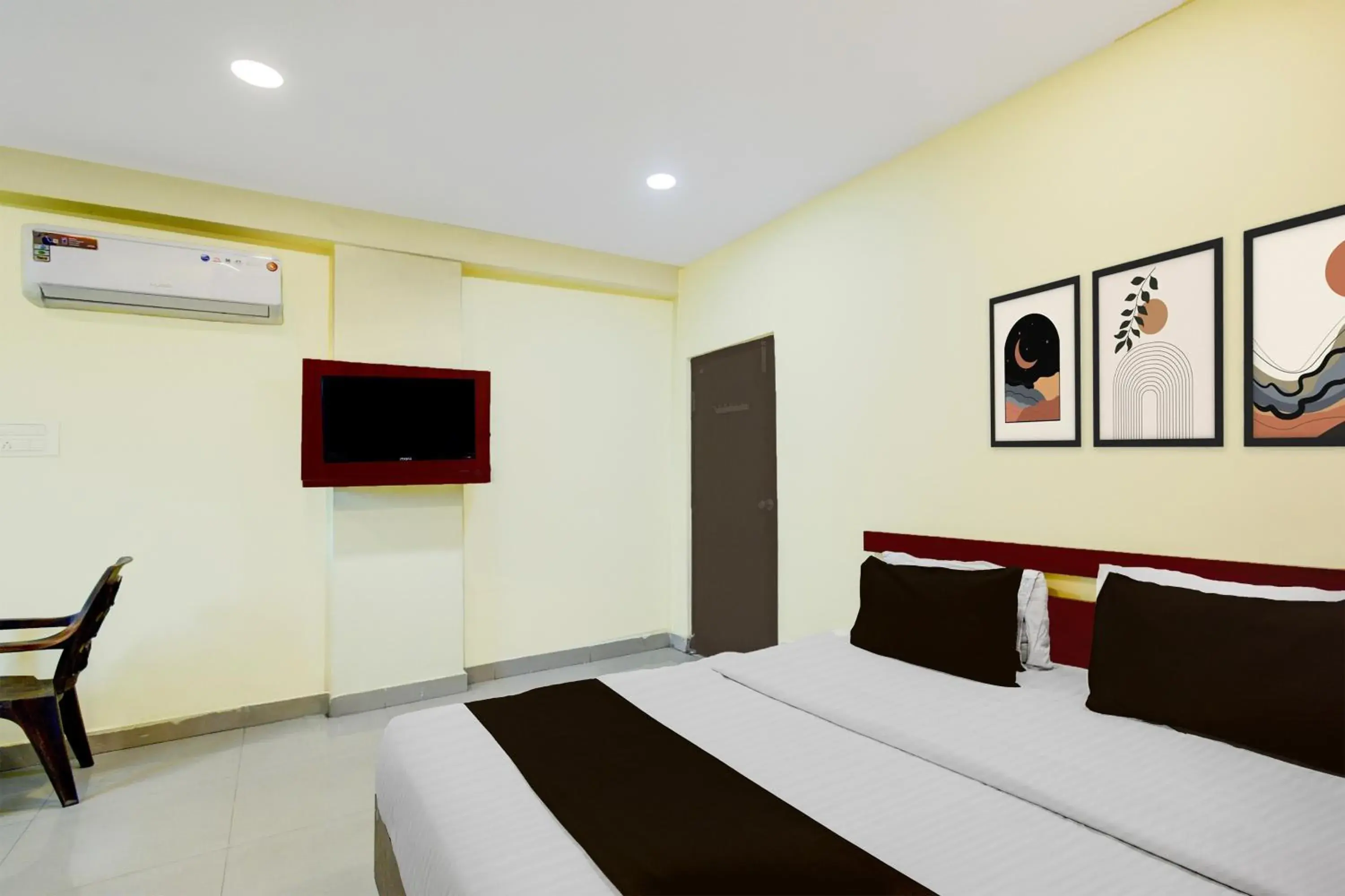 Classic Triple Room - single occupancy in Super Hotel O LB Nagar Metro Station Formerly Virat residency Classic Triple Room - single occupancy in Super Hotel O LB Nagar Metro Station Formerly Virat residency