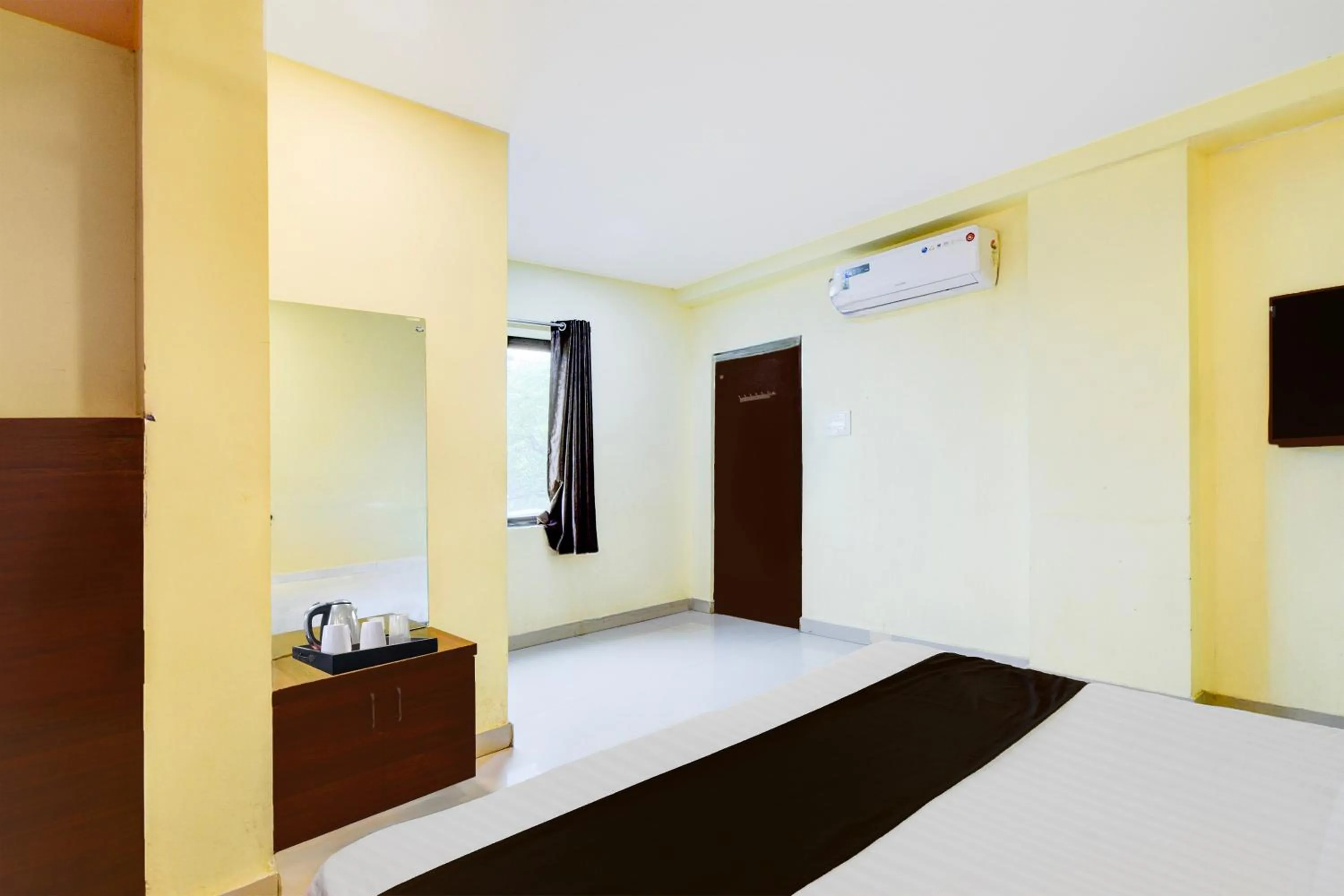 Bedroom, Bed in Super Hotel O LB Nagar Metro Station Formerly Virat residency
