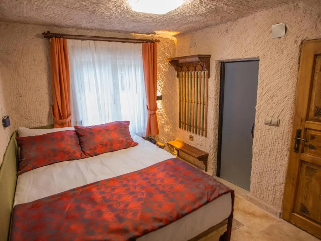 Bed in Capavista Cave House