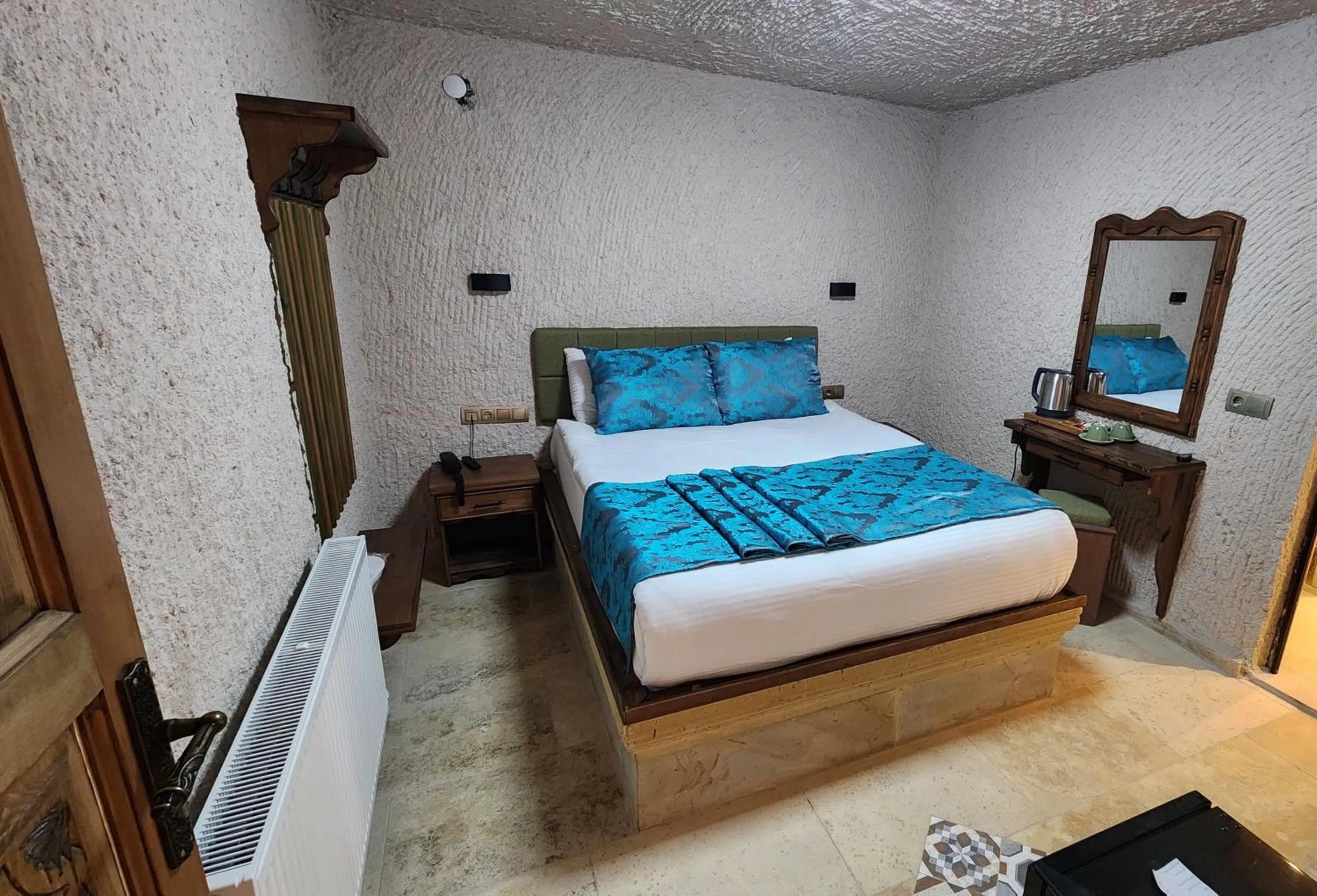 Bed in Capavista Cave House