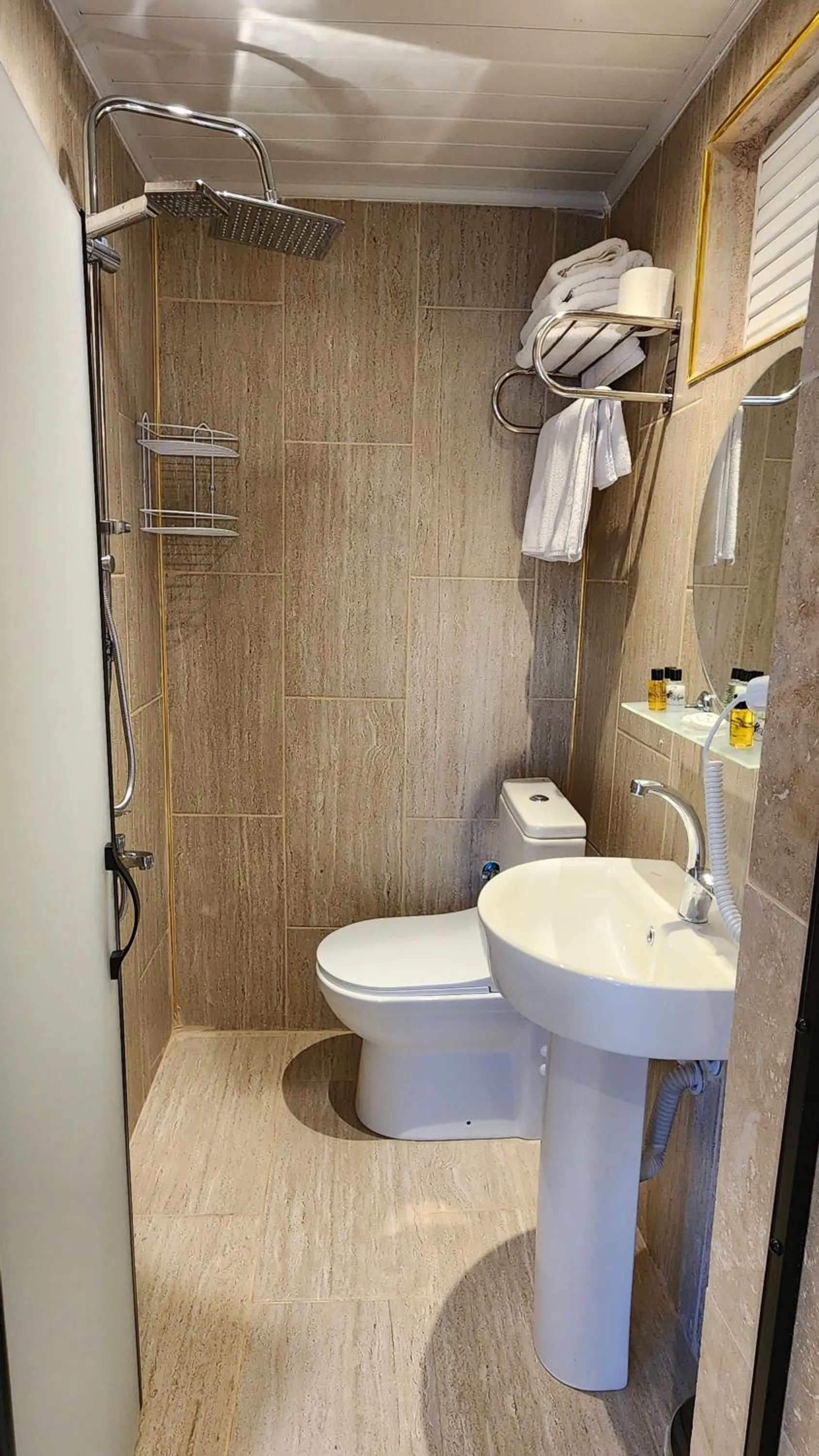 Bathroom in Capavista Cave House