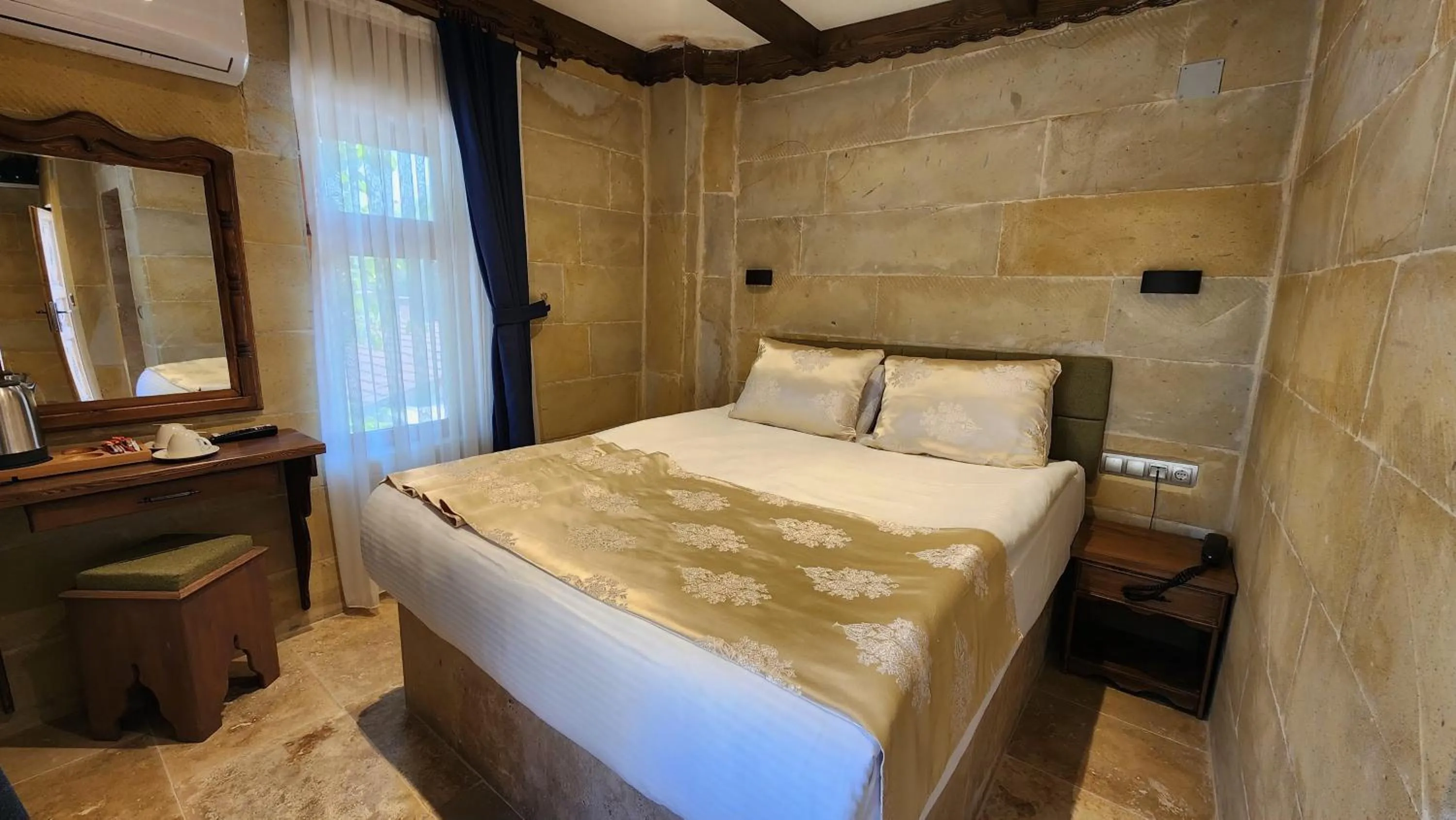 Bed in Capavista Cave House