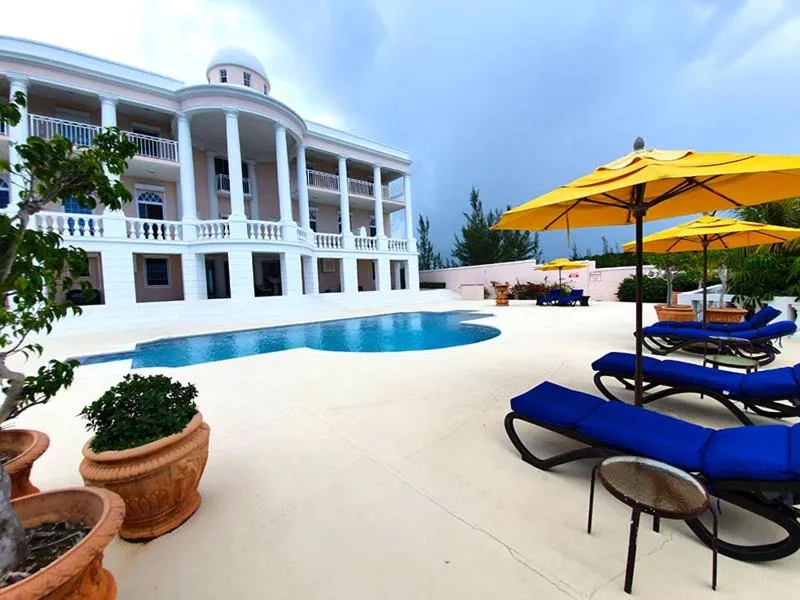 Ocean West Boutique Hotel