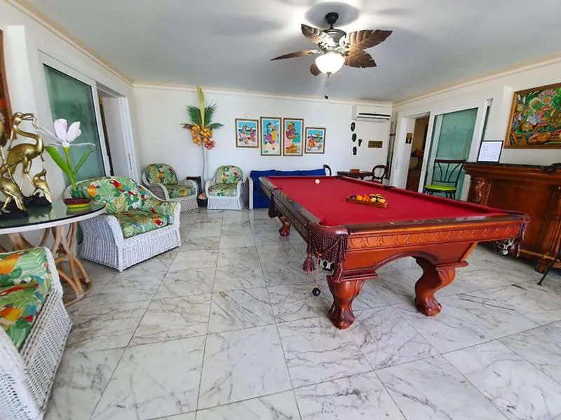 Ocean West Boutique Hotel