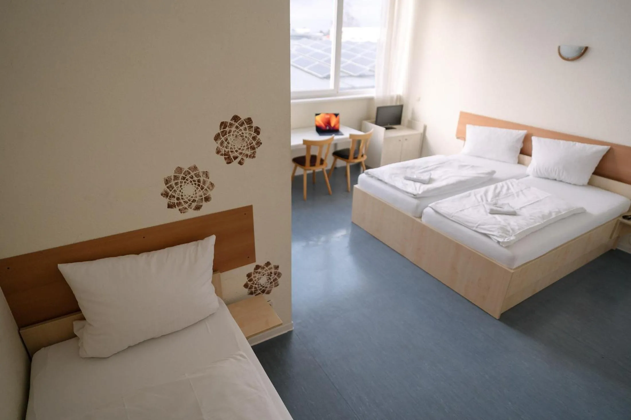 Triple Room with Bathroom - single occupancy in Hotel Spilburg