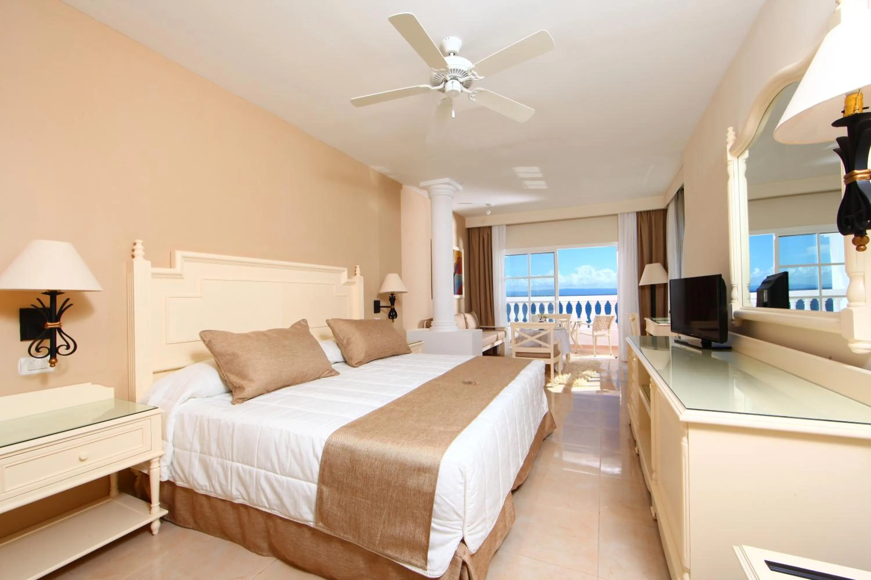 Bed in Bahia Principe Grand Samana - Adults Only