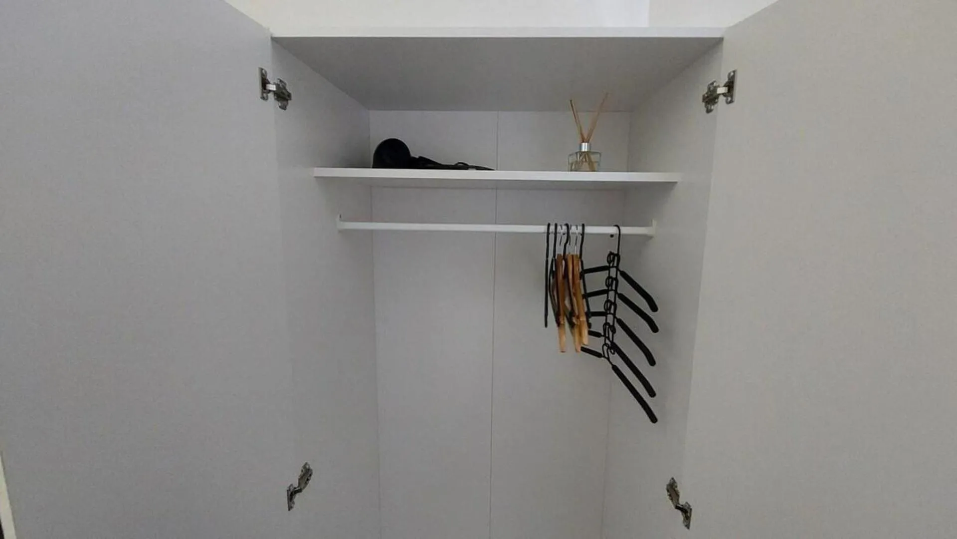 wardrobe in Private Rooms Sleeps 7 with Wi-Fi