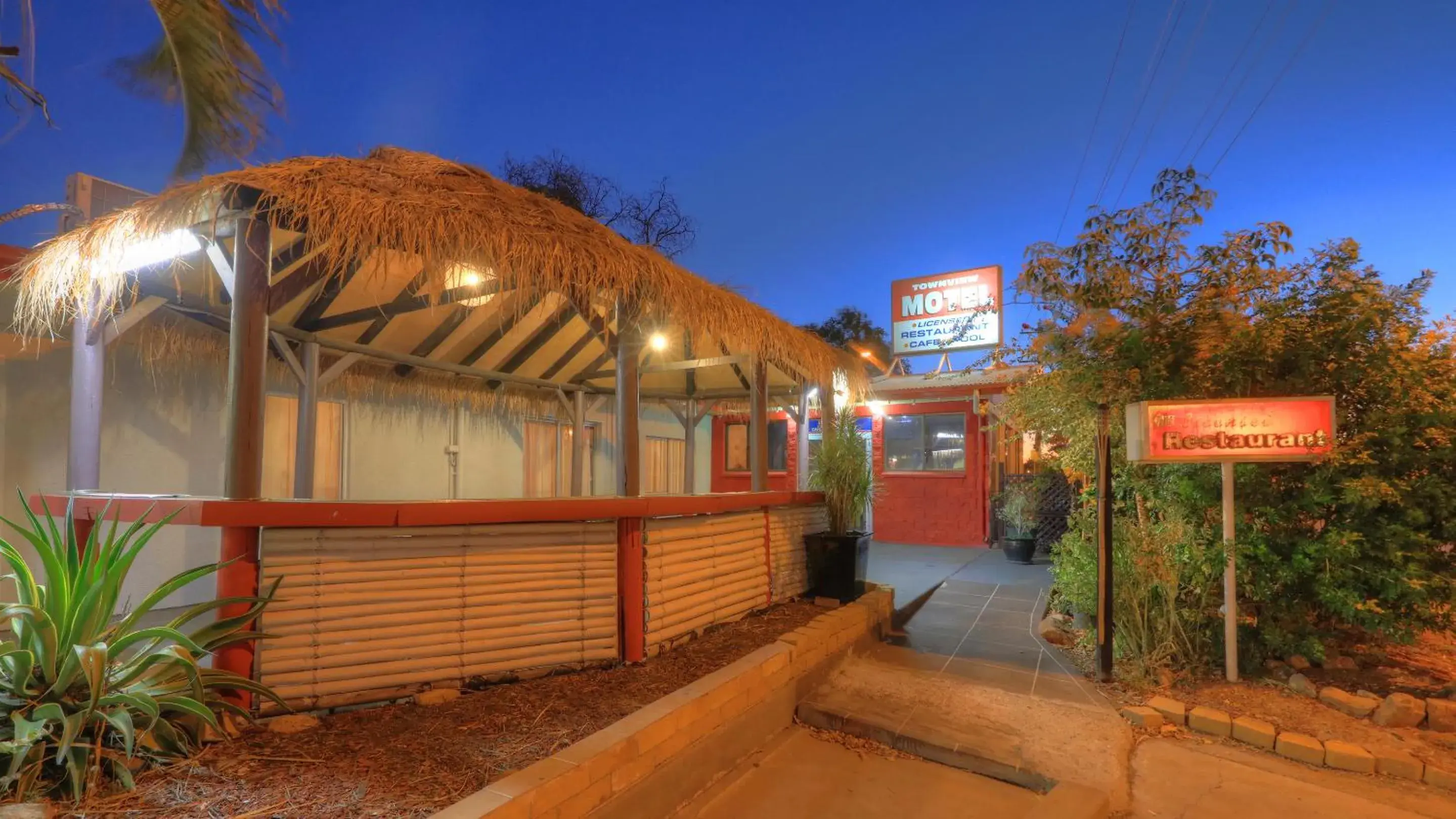 Property building in Townview Motel Property building in Townview Motel